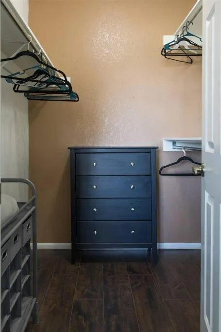 Gated Dobson Ranch townhouse, balcony, golf views