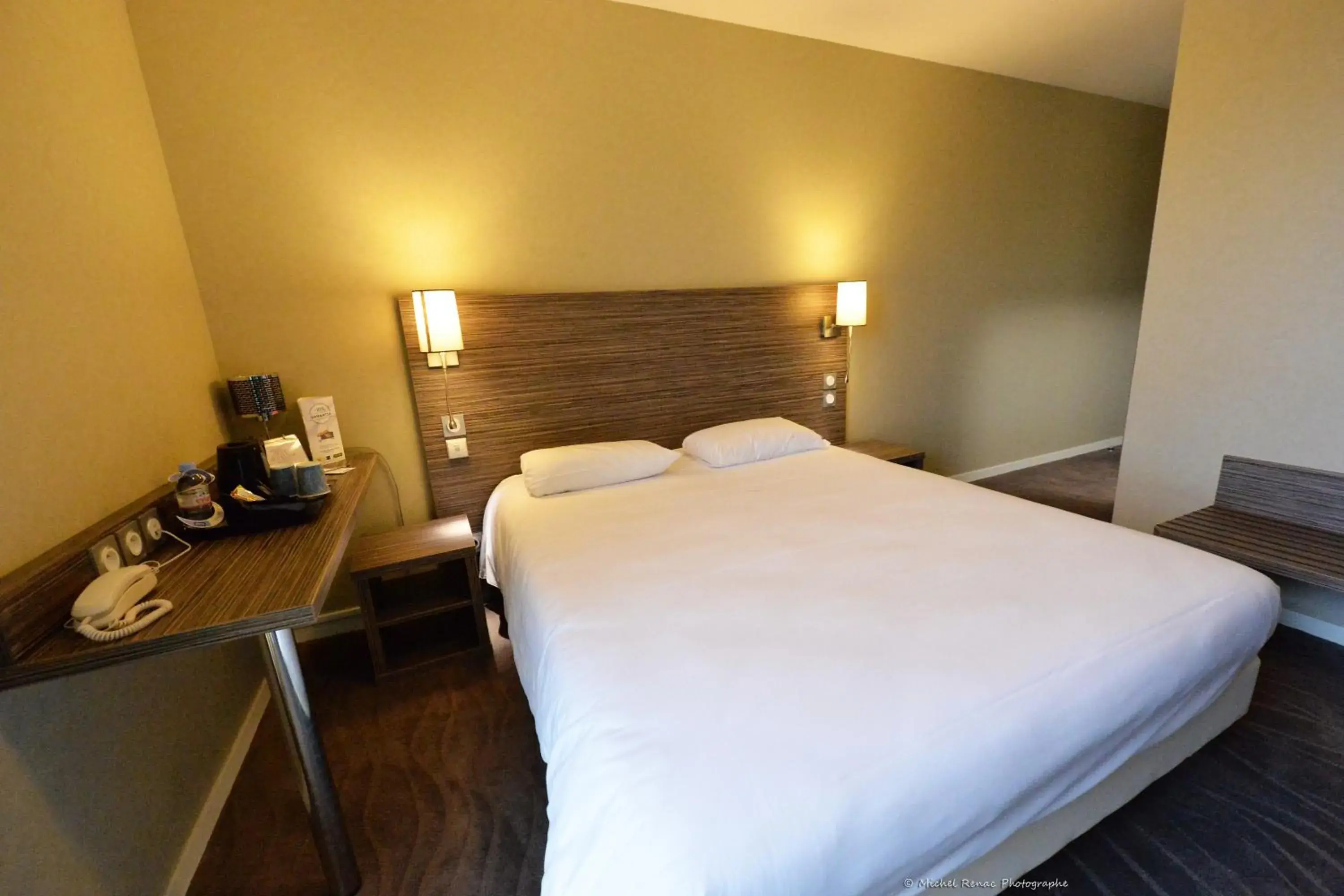 Photo of the whole room, Bed in Kyriad Auray Photo of the whole room, Bed in Kyriad Auray