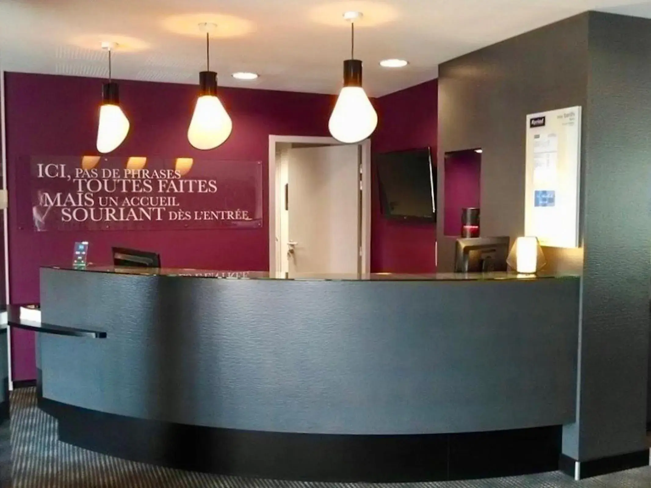 Lobby or reception in Kyriad Auray Lobby or reception in Kyriad Auray