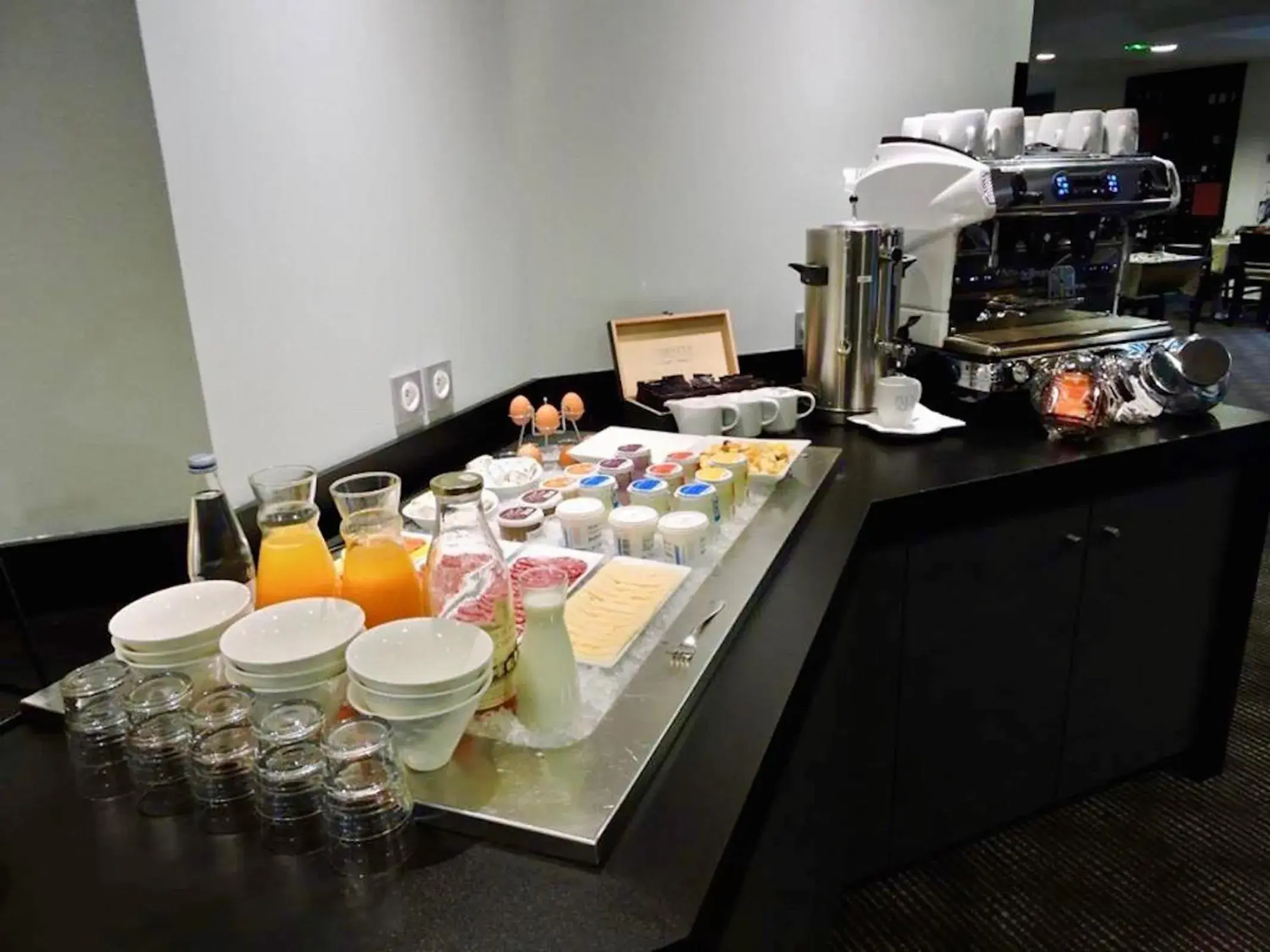 Breakfast in Kyriad Auray Breakfast in Kyriad Auray