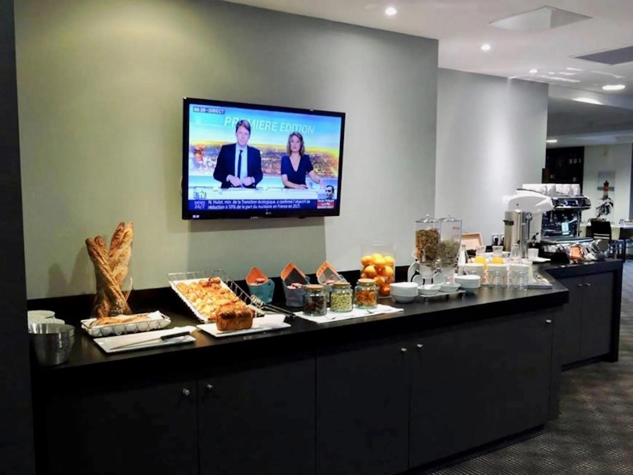 Breakfast in Kyriad Auray