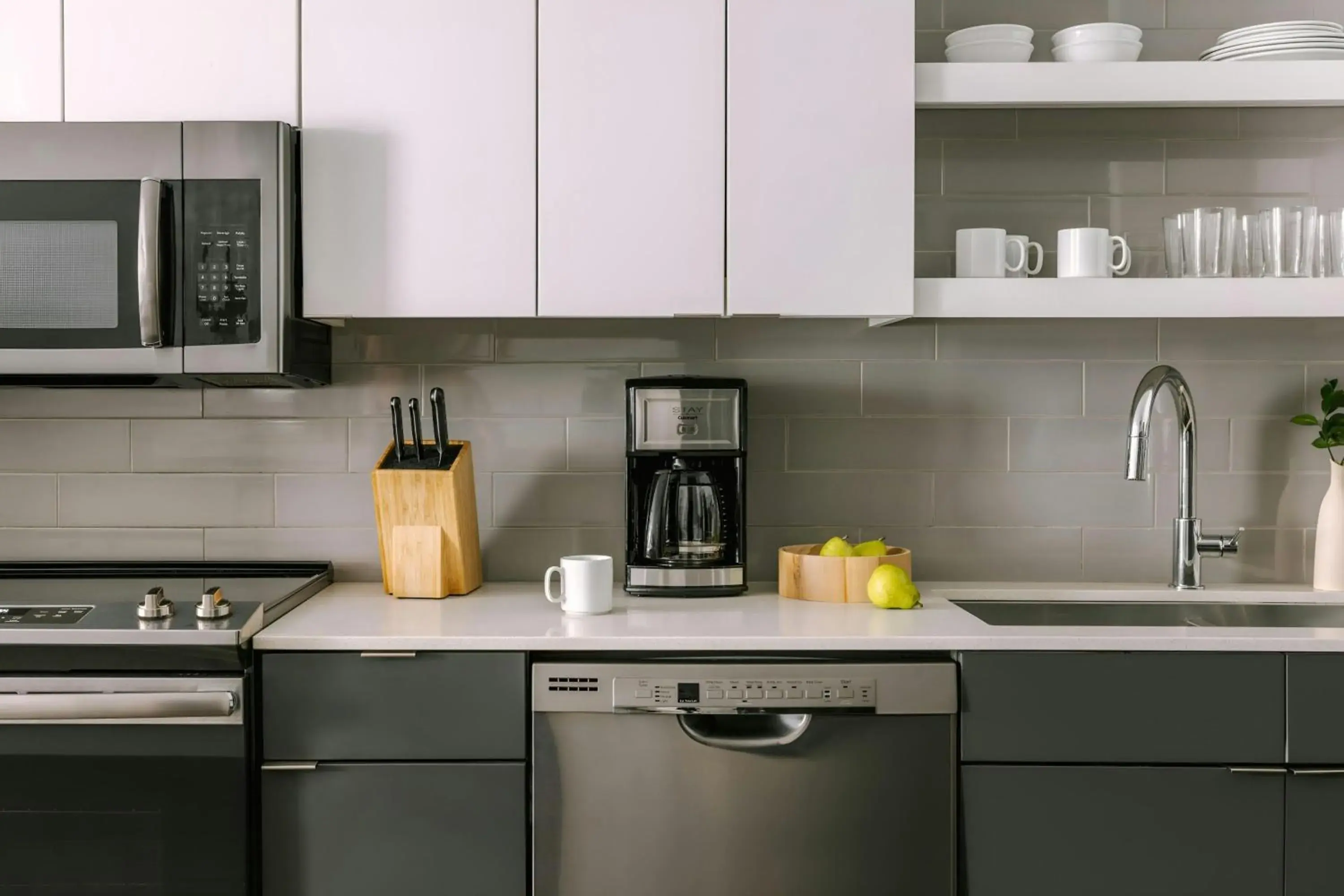 Spacious One-Bedroom Apartment with Queen Bed, Sofa Bed and Balcony in Sonder by Marriott Bonvoy Village 21 Apartments Hillsboro Village Spacious One-Bedroom Apartment with Queen Bed, Sofa Bed and Balcony in Sonder by Marriott Bonvoy Village 21 Apartments Hillsboro Village