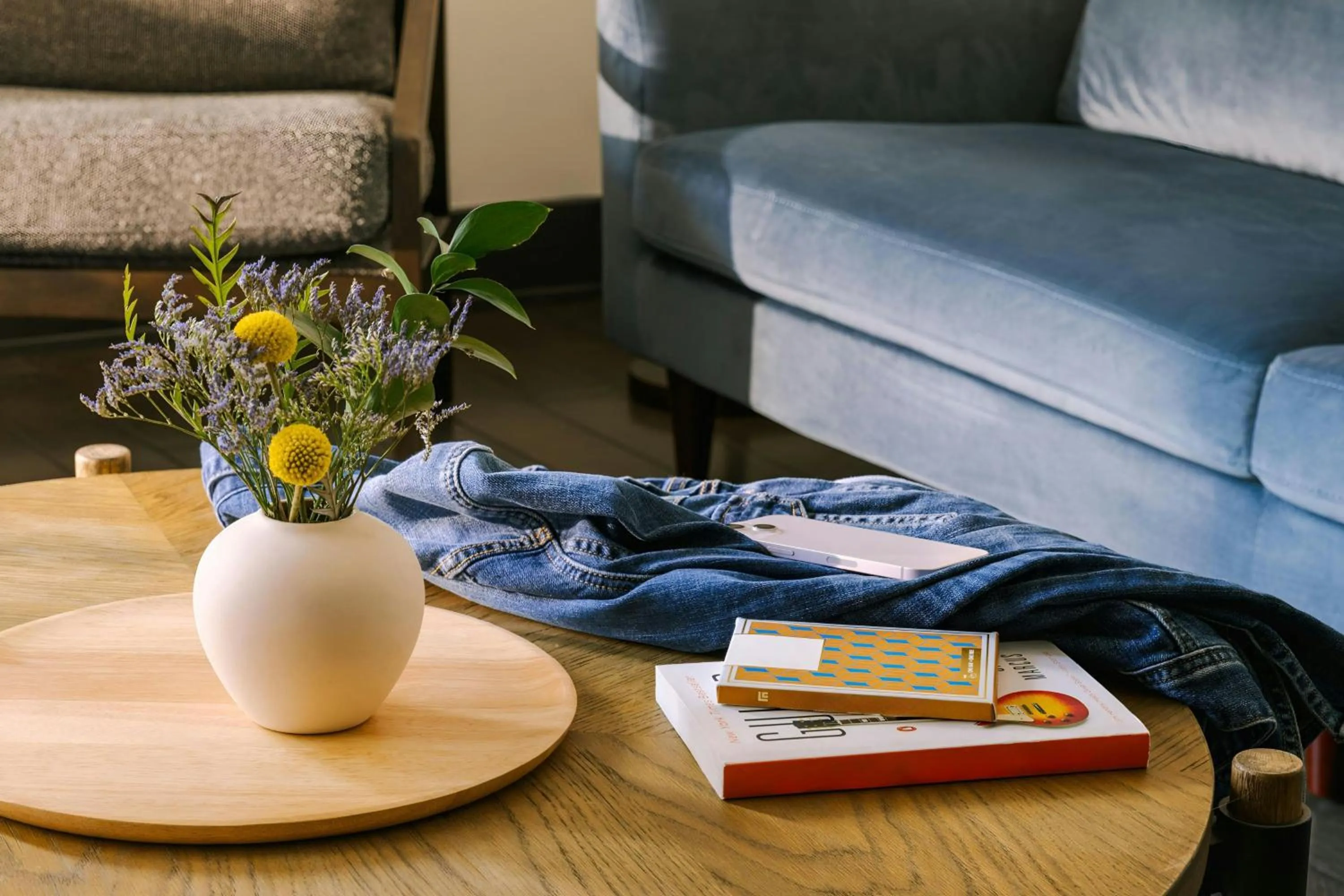 Living room in Sonder by Marriott Bonvoy Village 21 Apartments Hillsboro Village