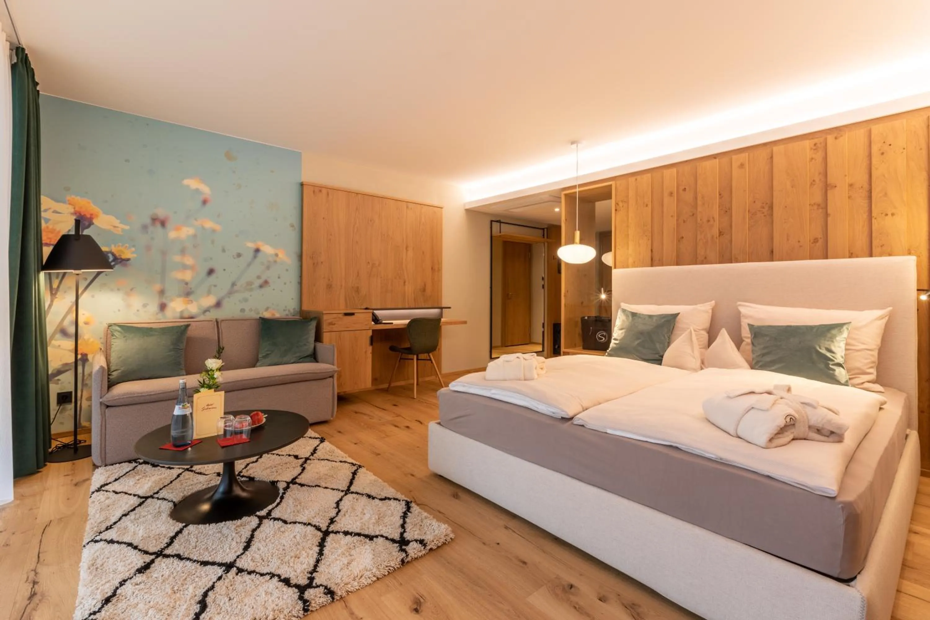 Photo of the whole room, Bed in Sackmann Genuss und Spa Resort