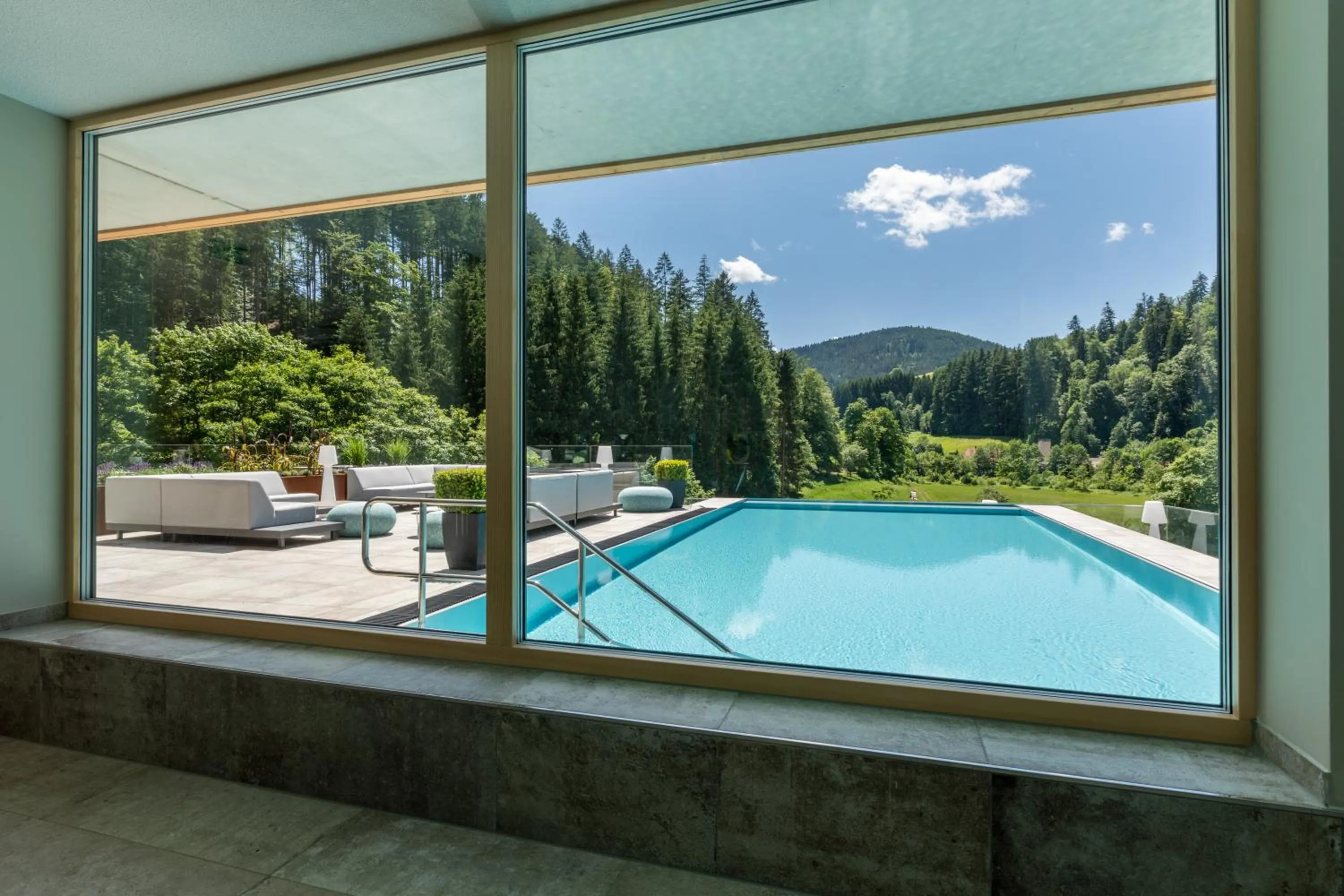 Pool view in Sackmann Genuss und Spa Resort