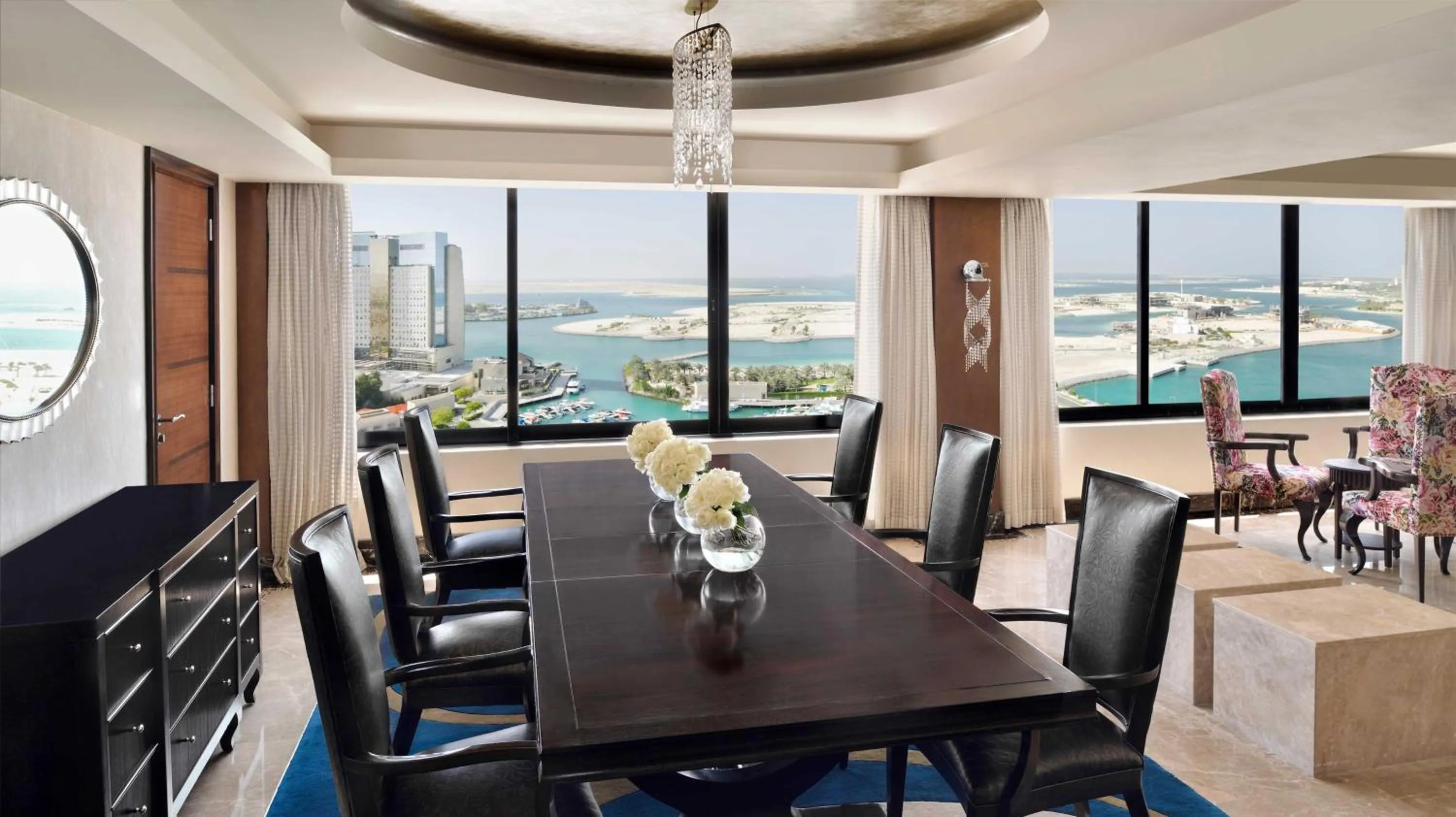 Photo of the whole room in InterContinental Abu Dhabi by IHG