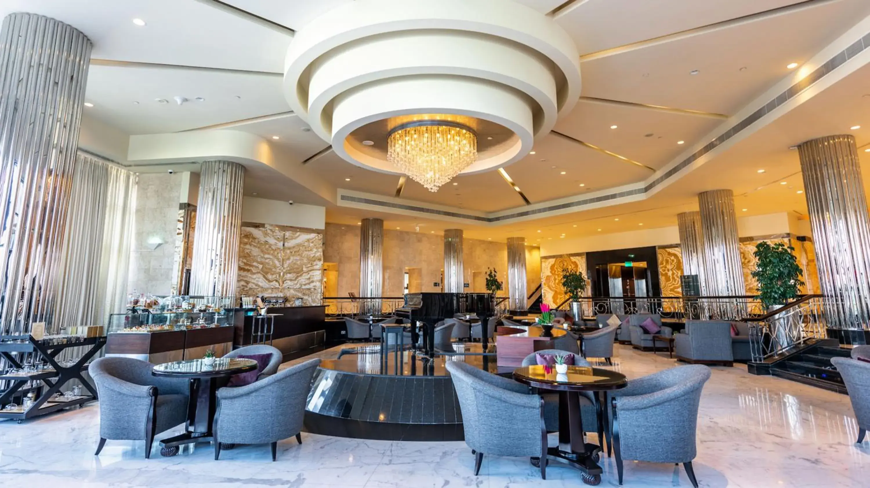 Lounge or bar in InterContinental Abu Dhabi by IHG Lounge or bar in InterContinental Abu Dhabi by IHG