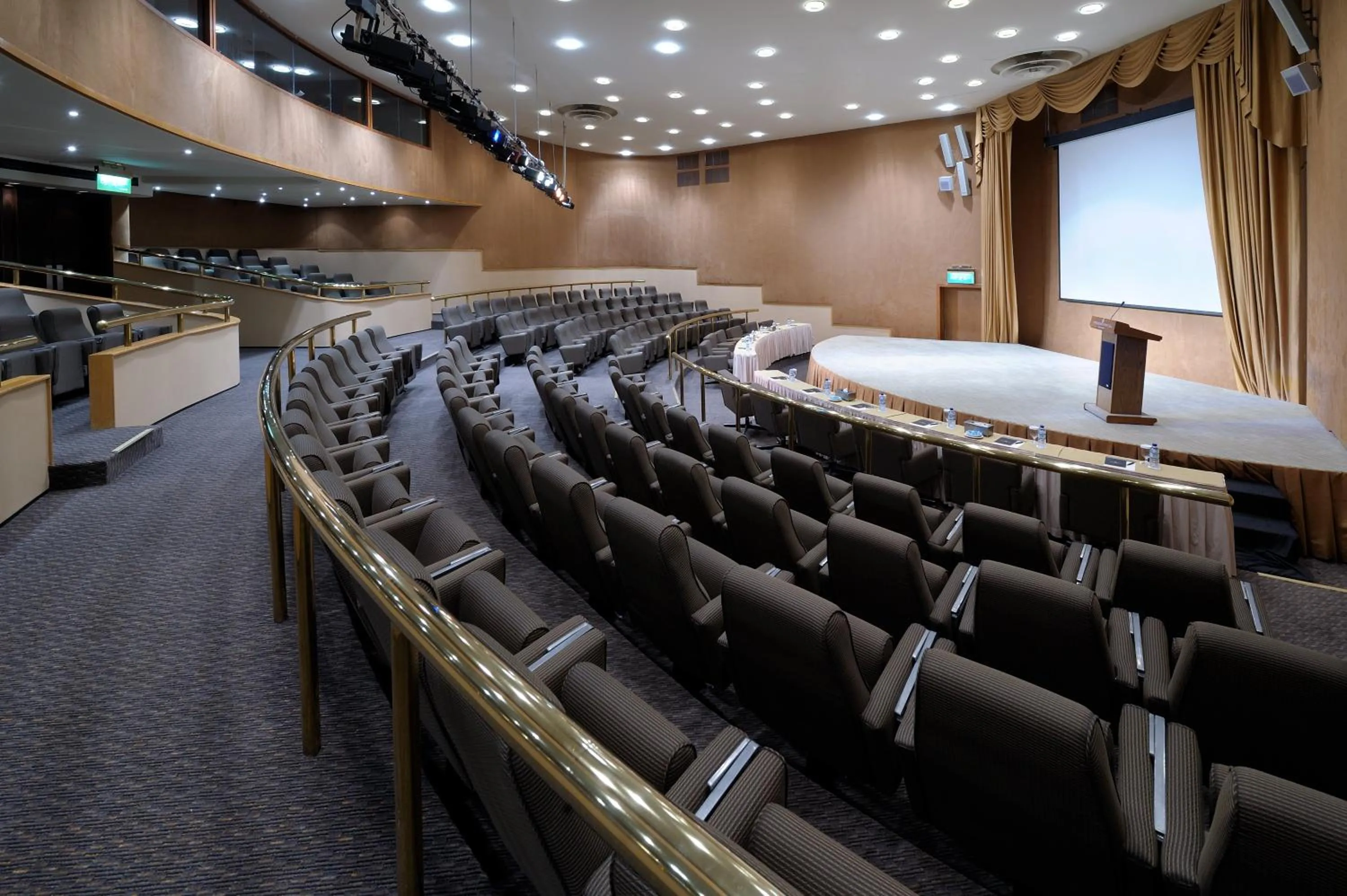 Meeting/conference room in InterContinental Abu Dhabi by IHG