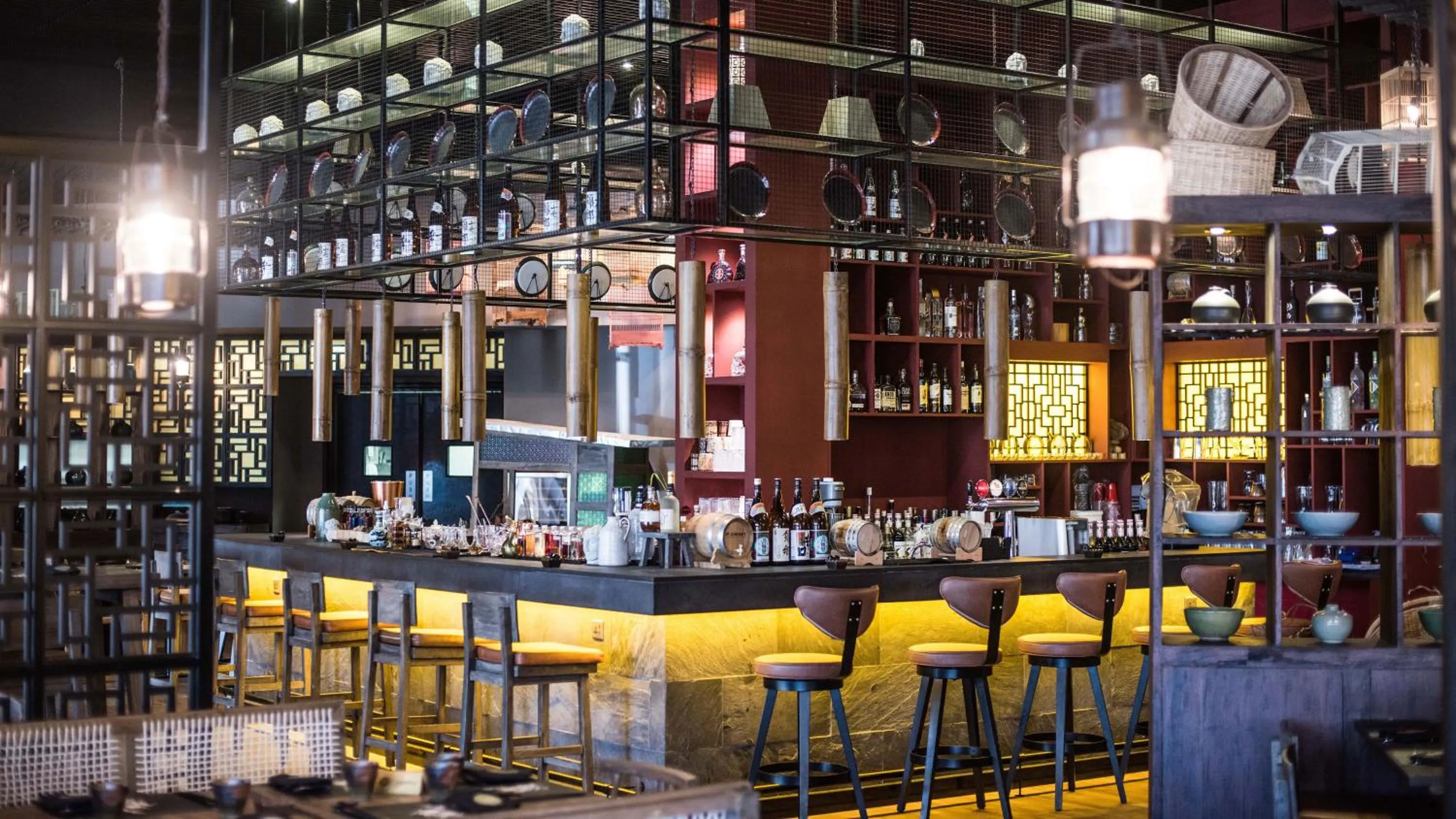Lounge or bar in InterContinental Abu Dhabi by IHG