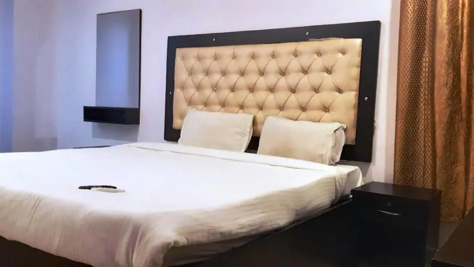 Bed in PPH Living SS Grand