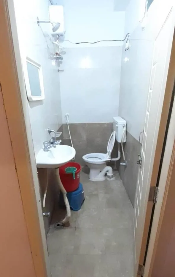 Shower in PPH Living SS Grand