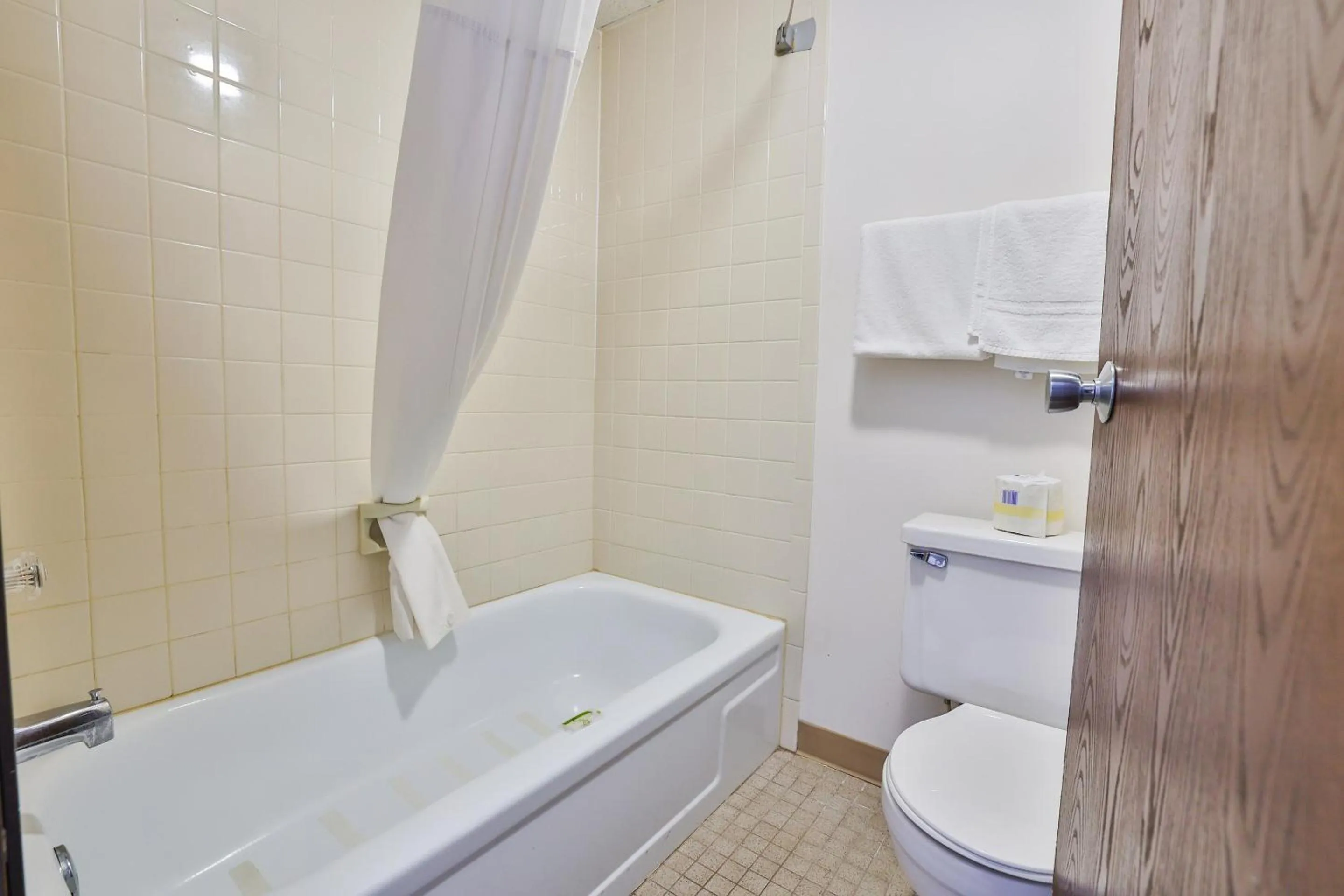 Bathroom in OYO Hotel Pipestone MN, Canterbury Park