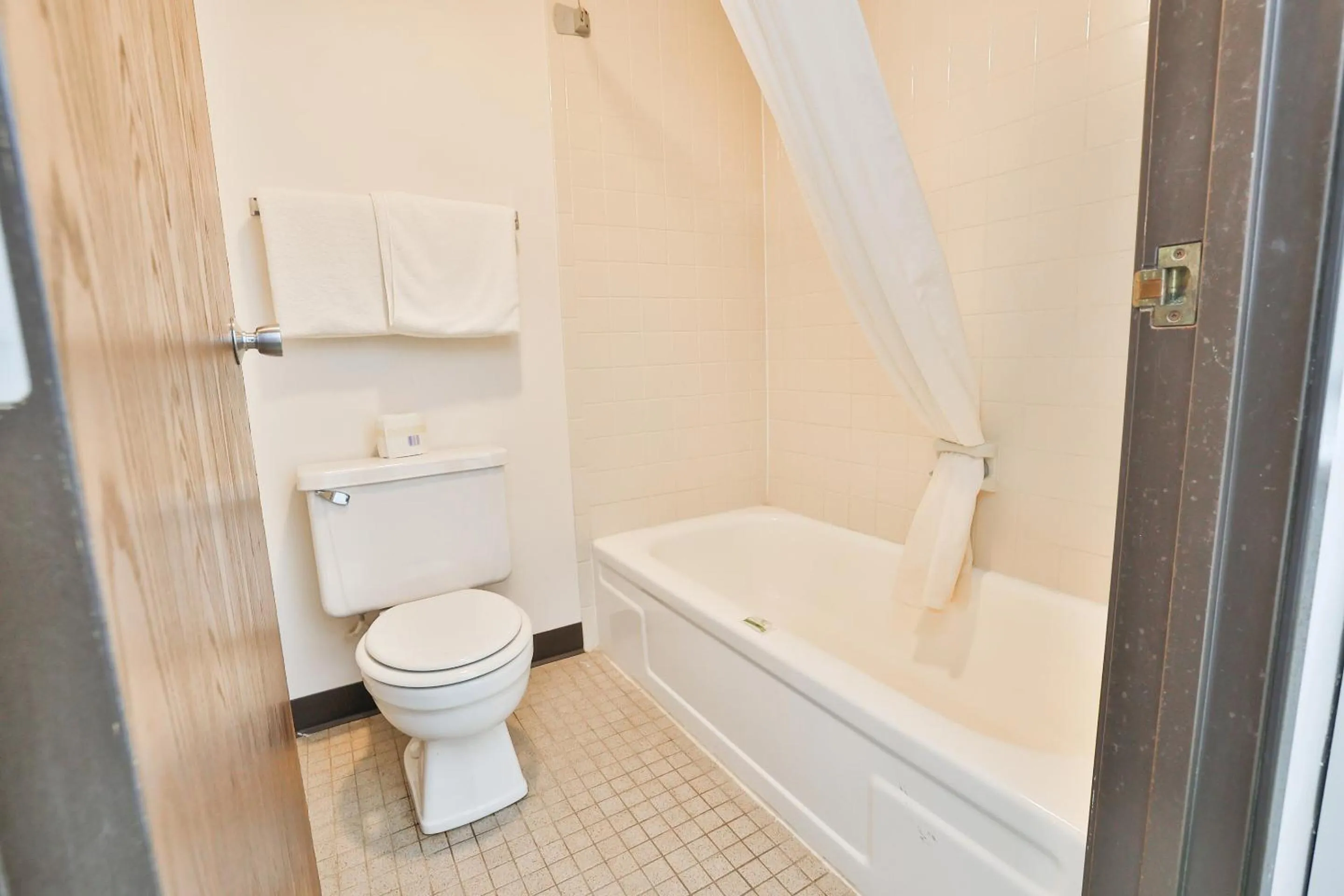 Bathroom in OYO Hotel Pipestone MN, Canterbury Park