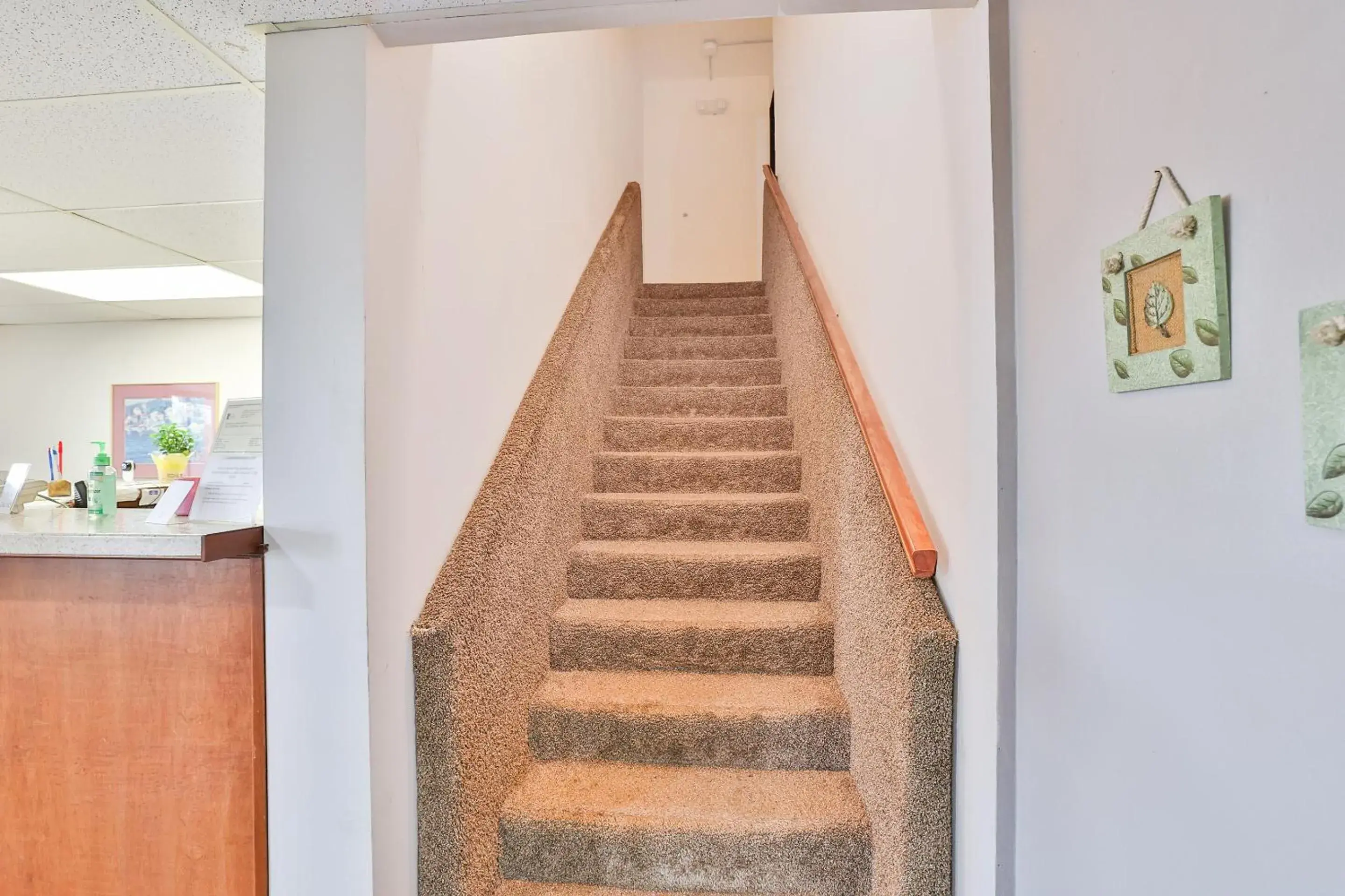 Lobby or reception in OYO Hotel Pipestone MN, Canterbury Park Lobby or reception in OYO Hotel Pipestone MN, Canterbury Park