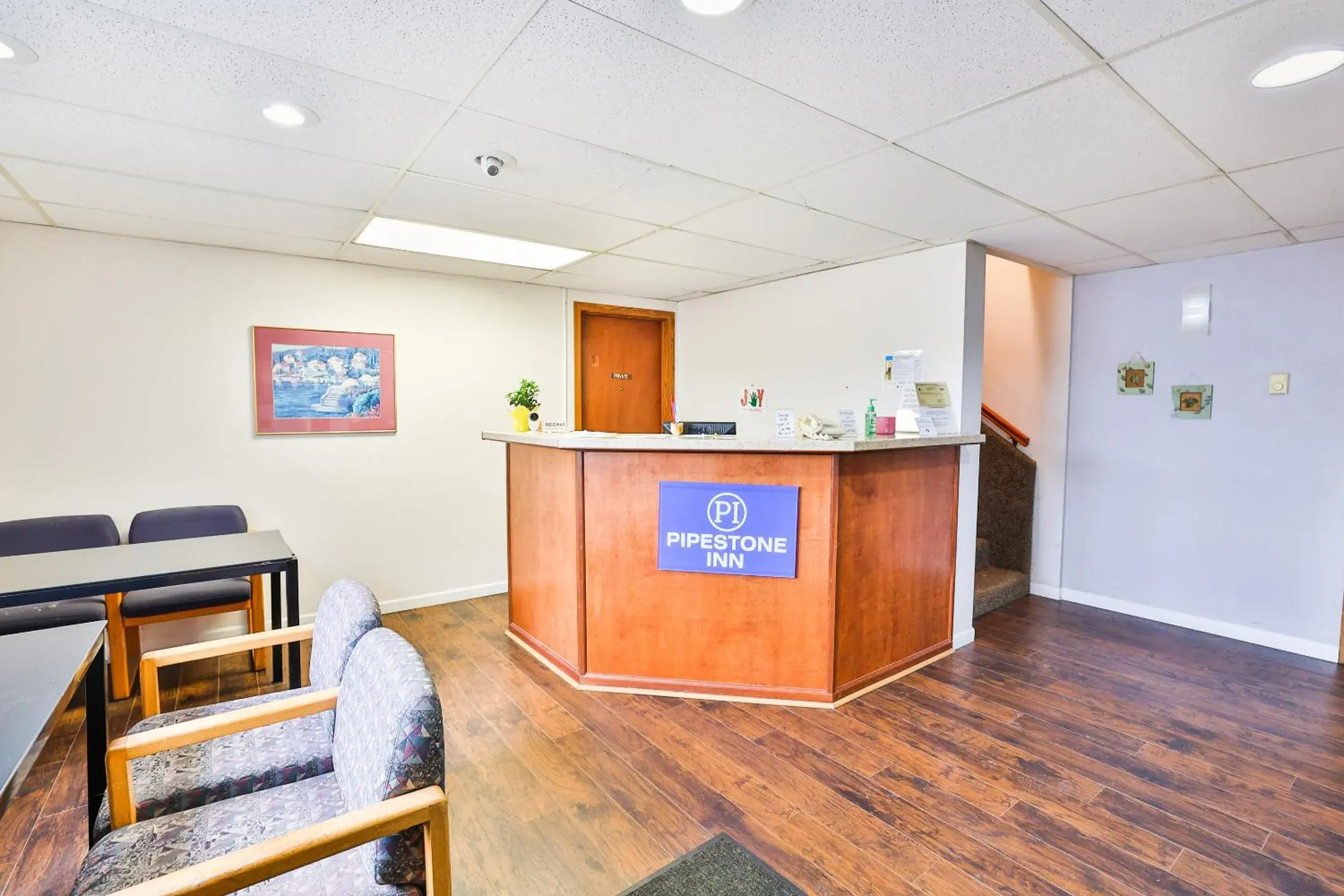 Lobby or reception in OYO Hotel Pipestone MN, Canterbury Park Lobby or reception in OYO Hotel Pipestone MN, Canterbury Park