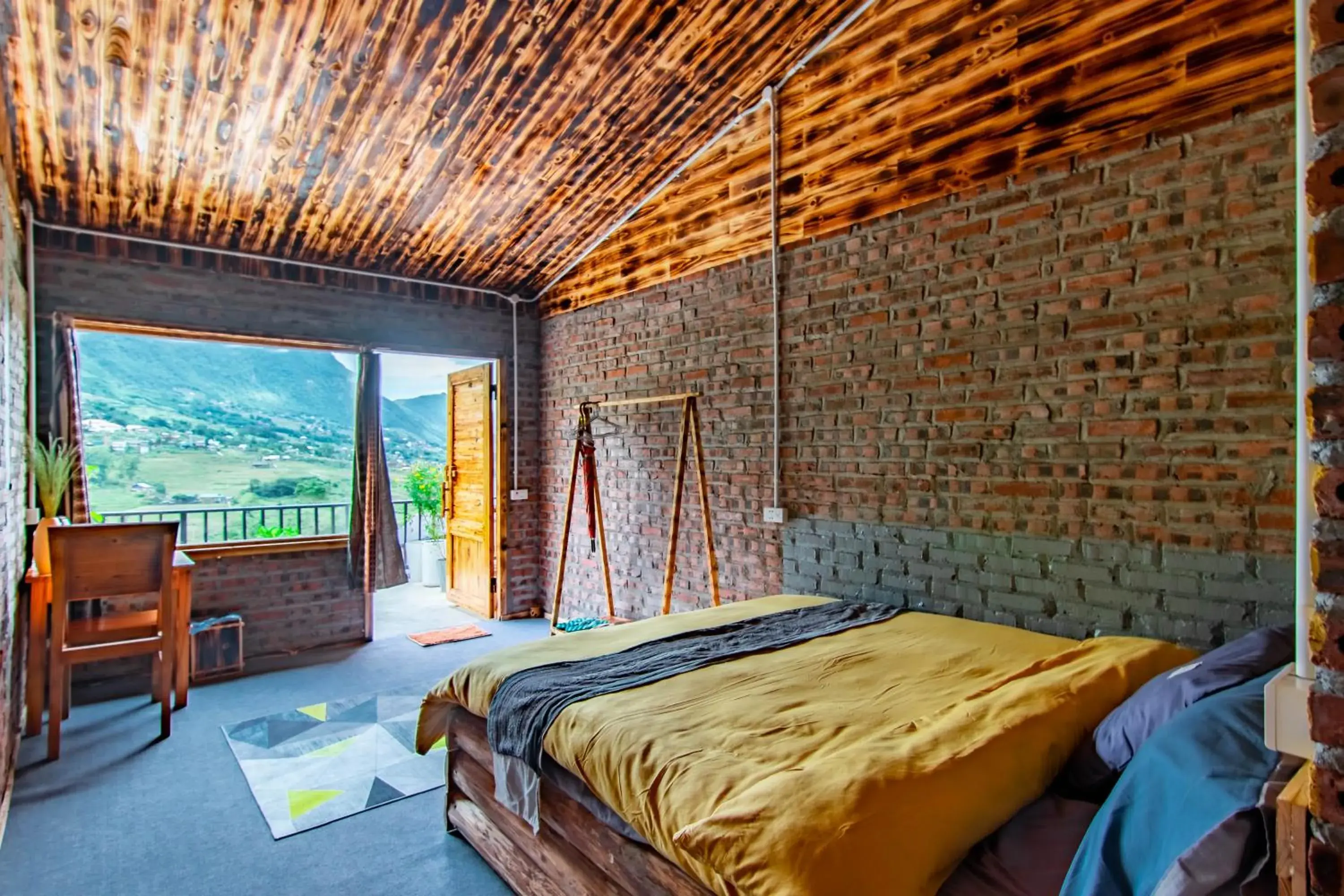 Superior Double Room in Sapa Plum Eco House Superior Double Room in Sapa Plum Eco House