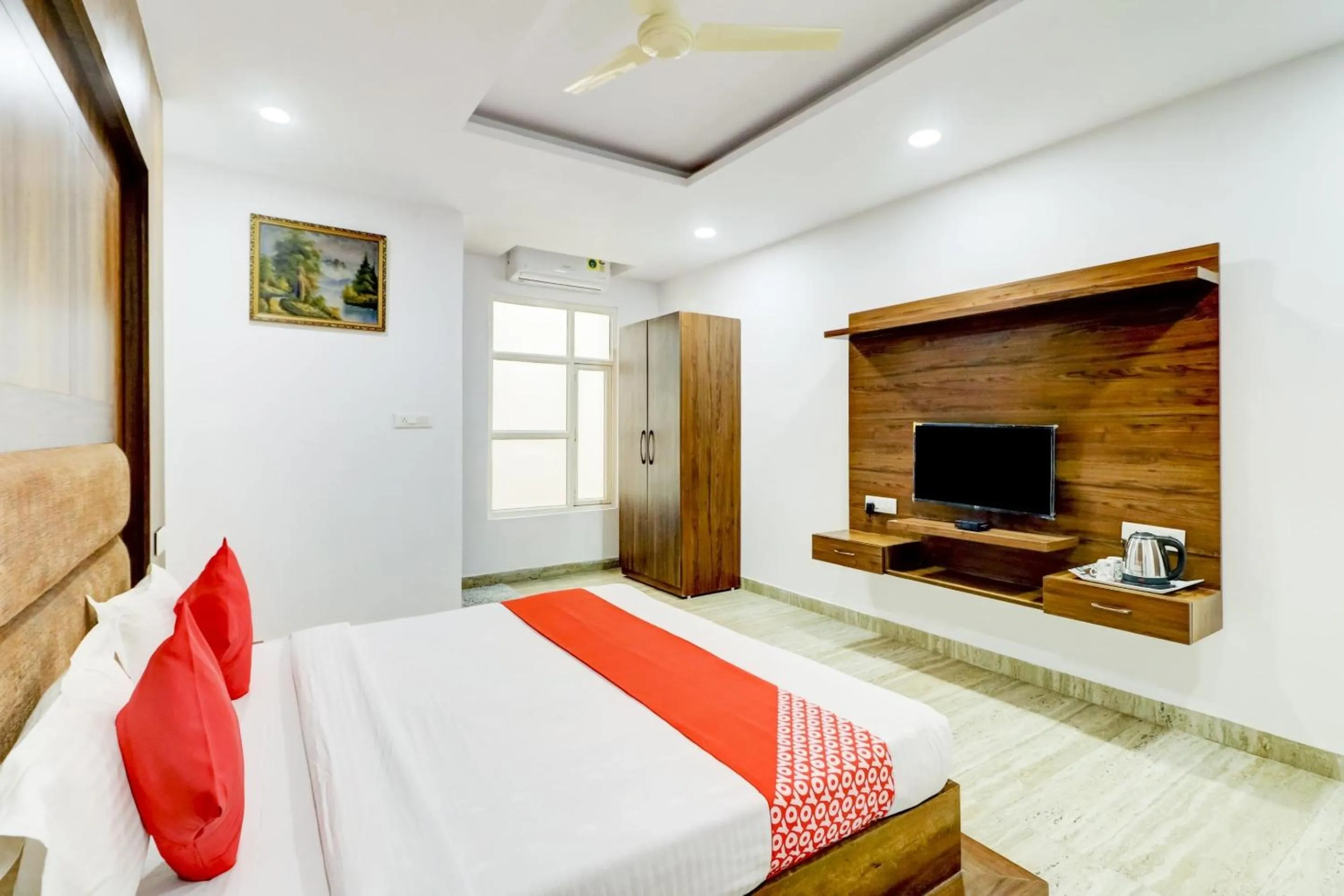 Bedroom, Bed in Hotel O Ratan Pacific Hotel And Party Hall