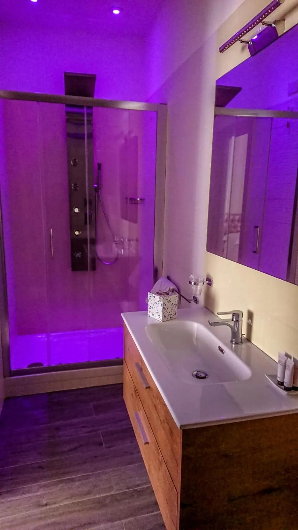 Bathroom in Le Origini Rooms&Suite