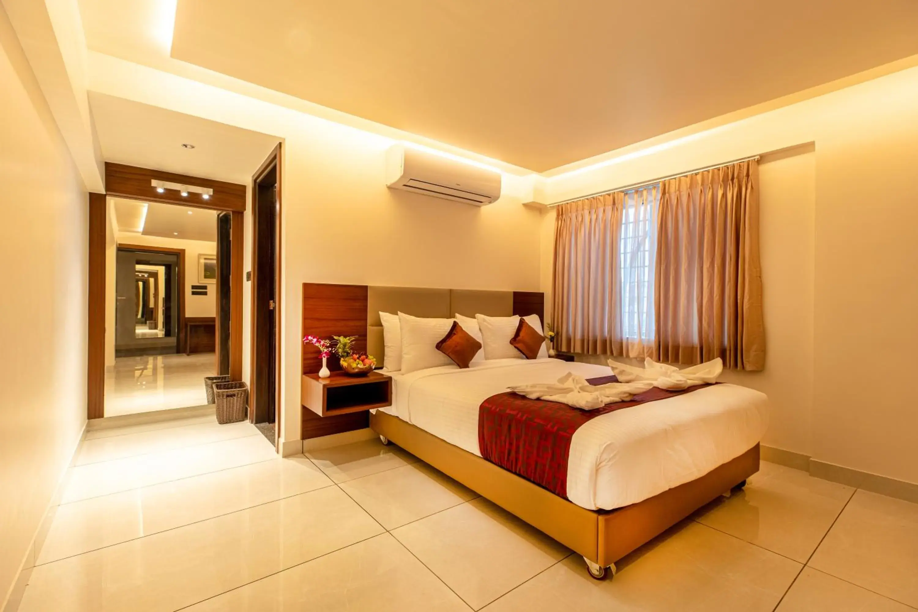 Deluxe Double Room in Hotel M Pro Palace Mysore - 12 Minutes to Mysore Palace Deluxe Double Room in Hotel M Pro Palace Mysore - 12 Minutes to Mysore Palace