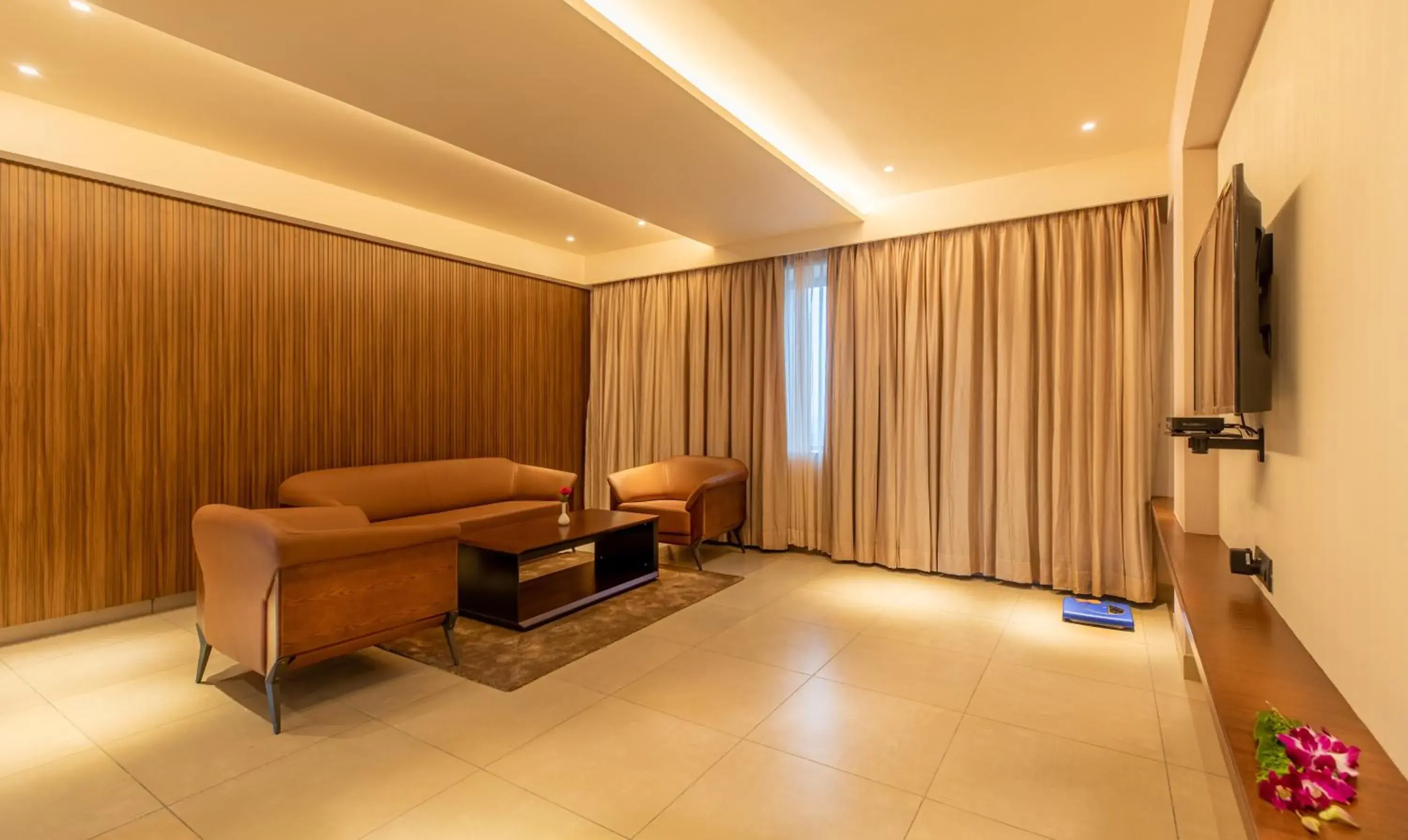 Suite in Hotel M Pro Palace Mysore - 12 Minutes to Mysore Palace Suite in Hotel M Pro Palace Mysore - 12 Minutes to Mysore Palace