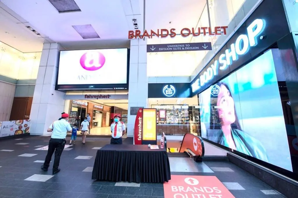 Fahrenheit88-Japan Theme Bukit Bintang Kuala Lumpur 2R2B 6Pax