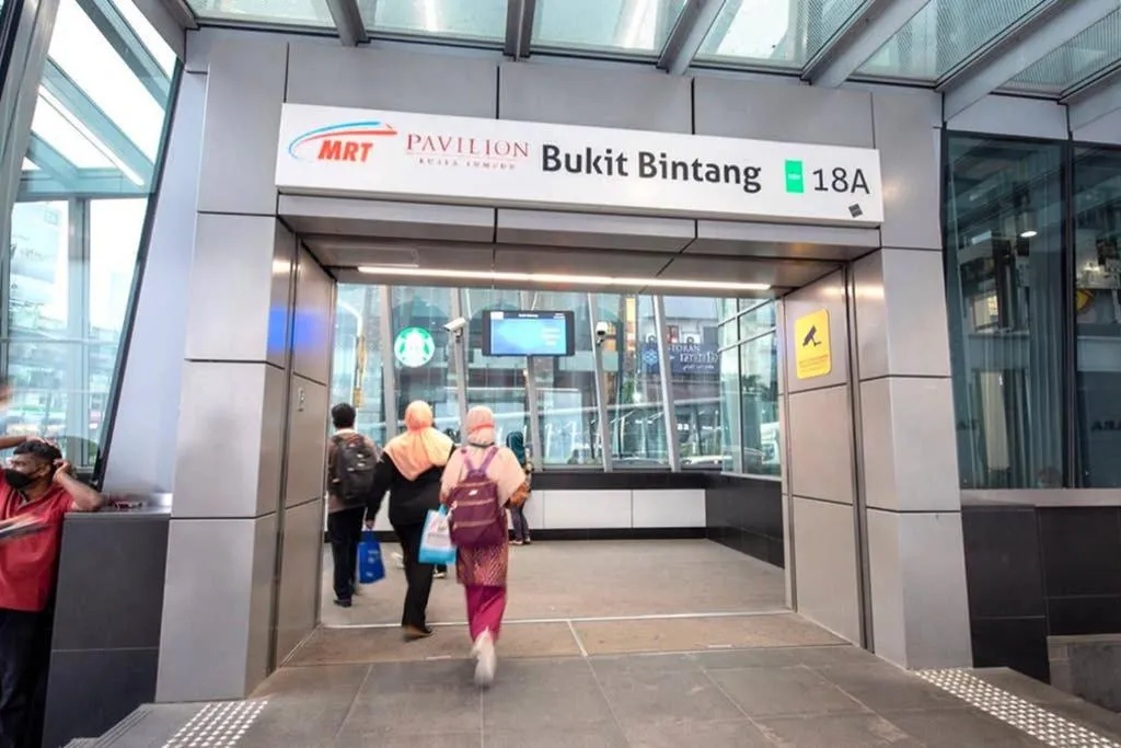 Fahrenheit88-Japan Theme Bukit Bintang Kuala Lumpur 2R2B 6Pax