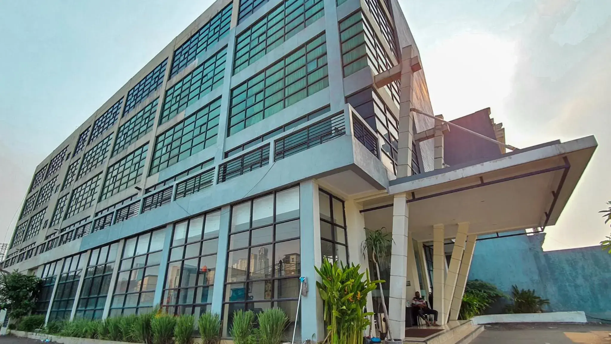 Property building in N1 Hotel Tanah Abang Property building in N1 Hotel Tanah Abang