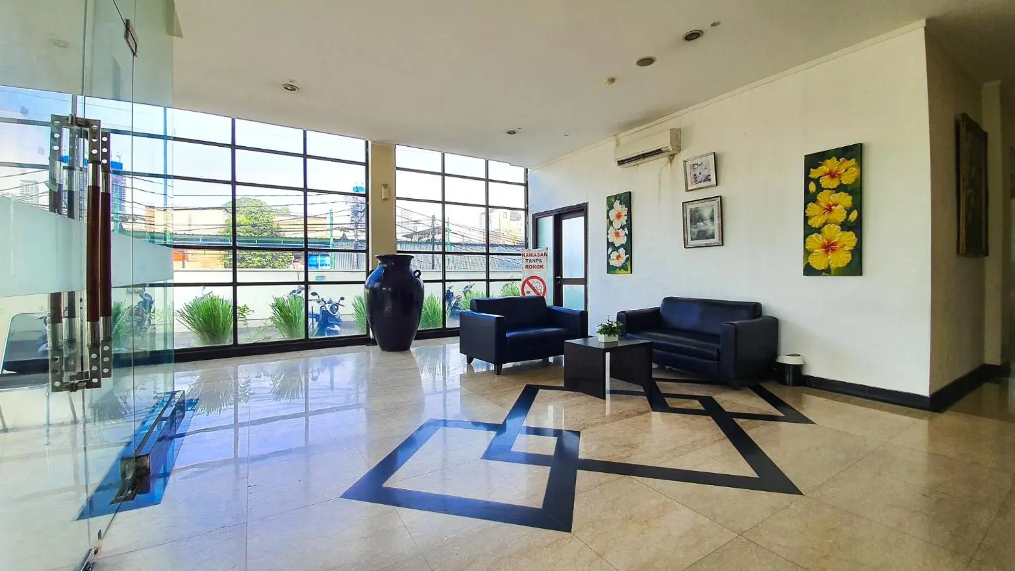 Property building in N1 Hotel Tanah Abang Property building in N1 Hotel Tanah Abang