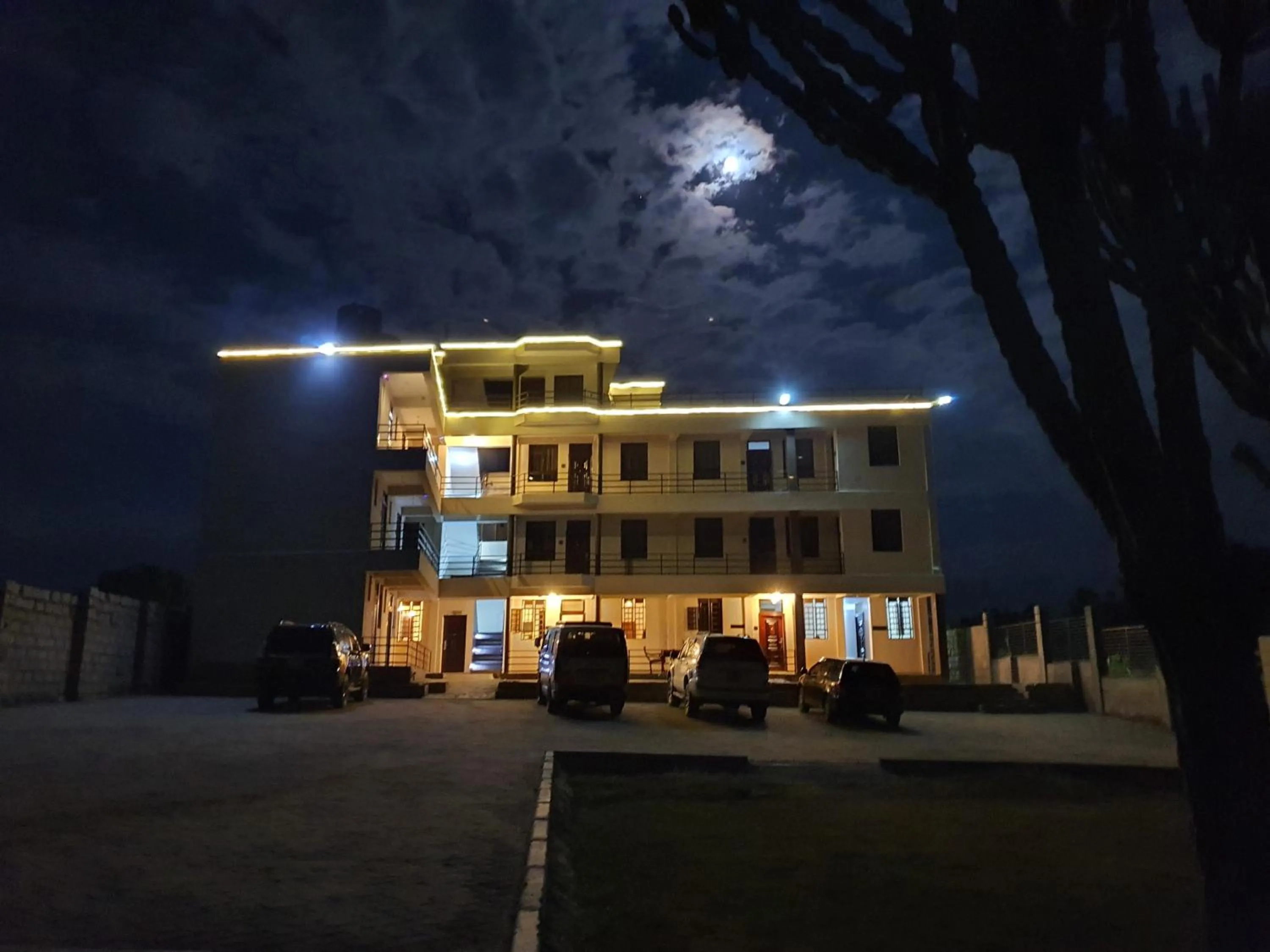 Property building in Walabi Mara Hotel