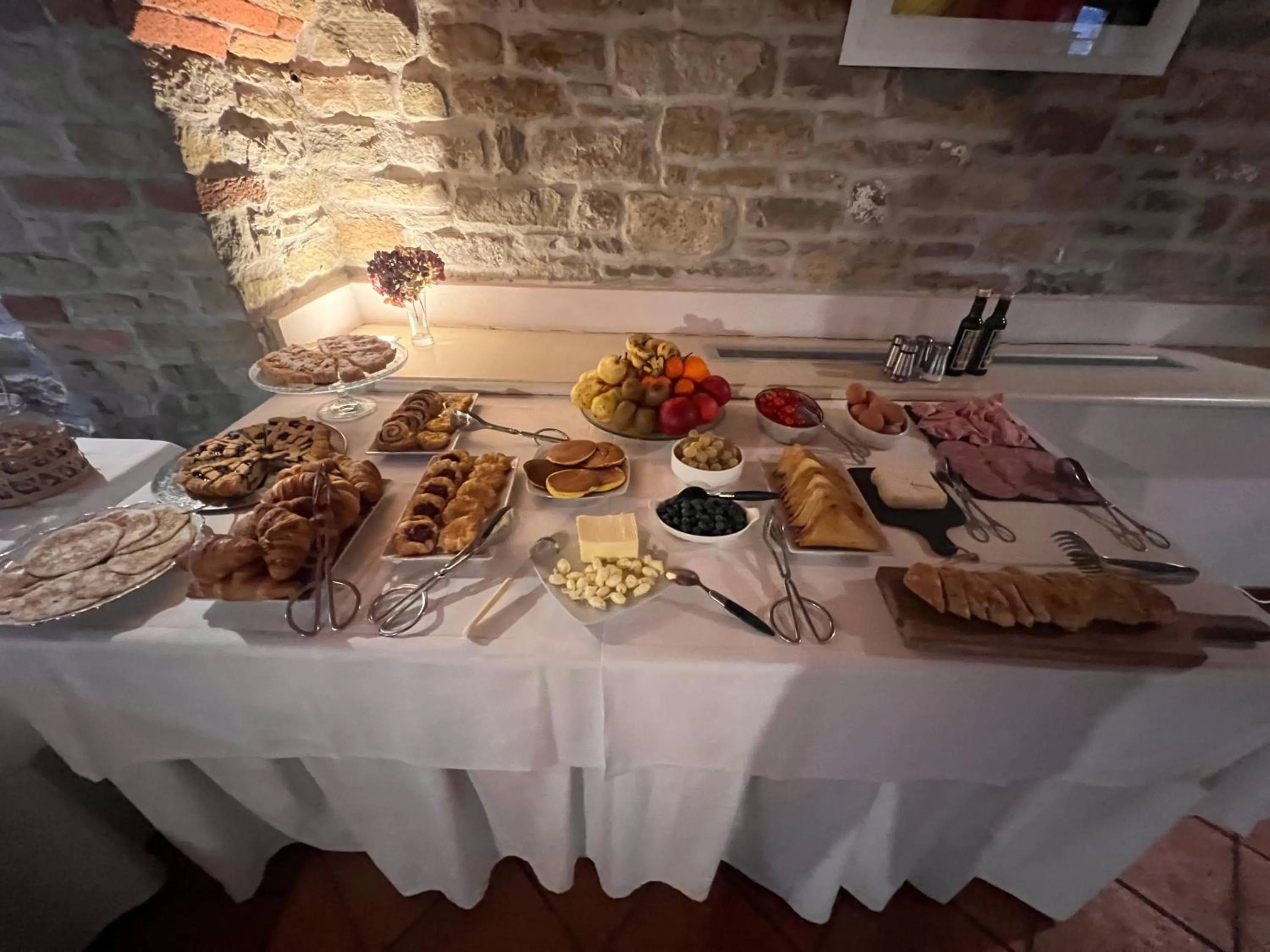 Breakfast in Il Castello di Bubbio