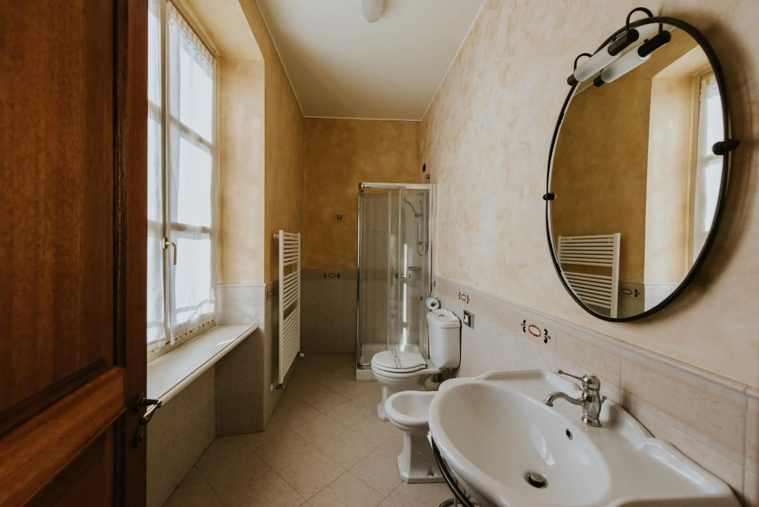 Twin Room with Private Bathroom in Il Castello di Bubbio Twin Room with Private Bathroom in Il Castello di Bubbio