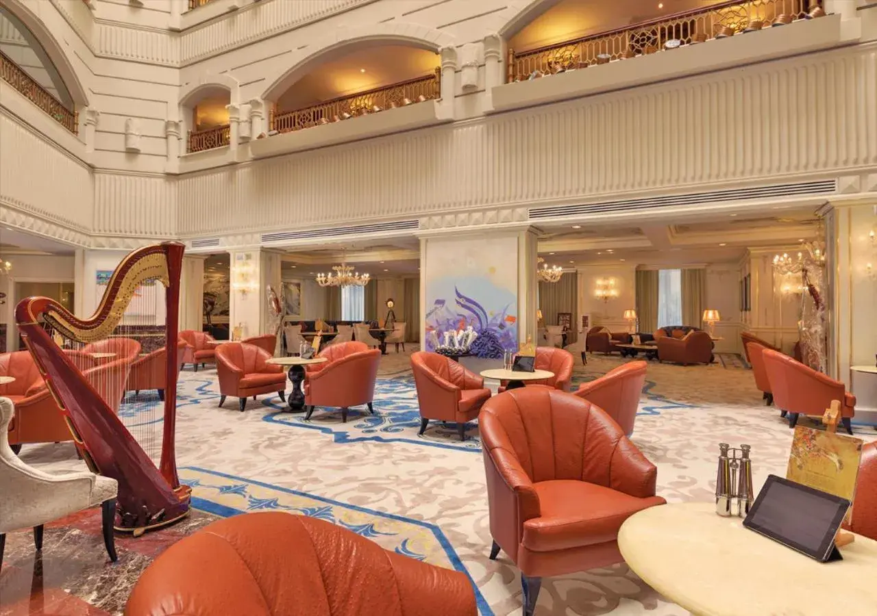 Lounge or bar in Grand Regency Doha, Trademark Collection by Wyndham Lounge or bar in Grand Regency Doha, Trademark Collection by Wyndham