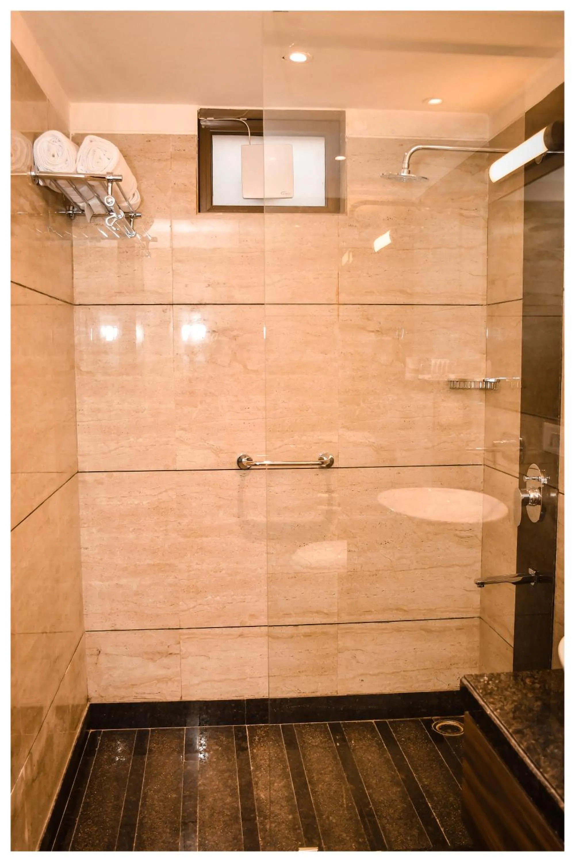 Bathroom in THE DOWNTOWN