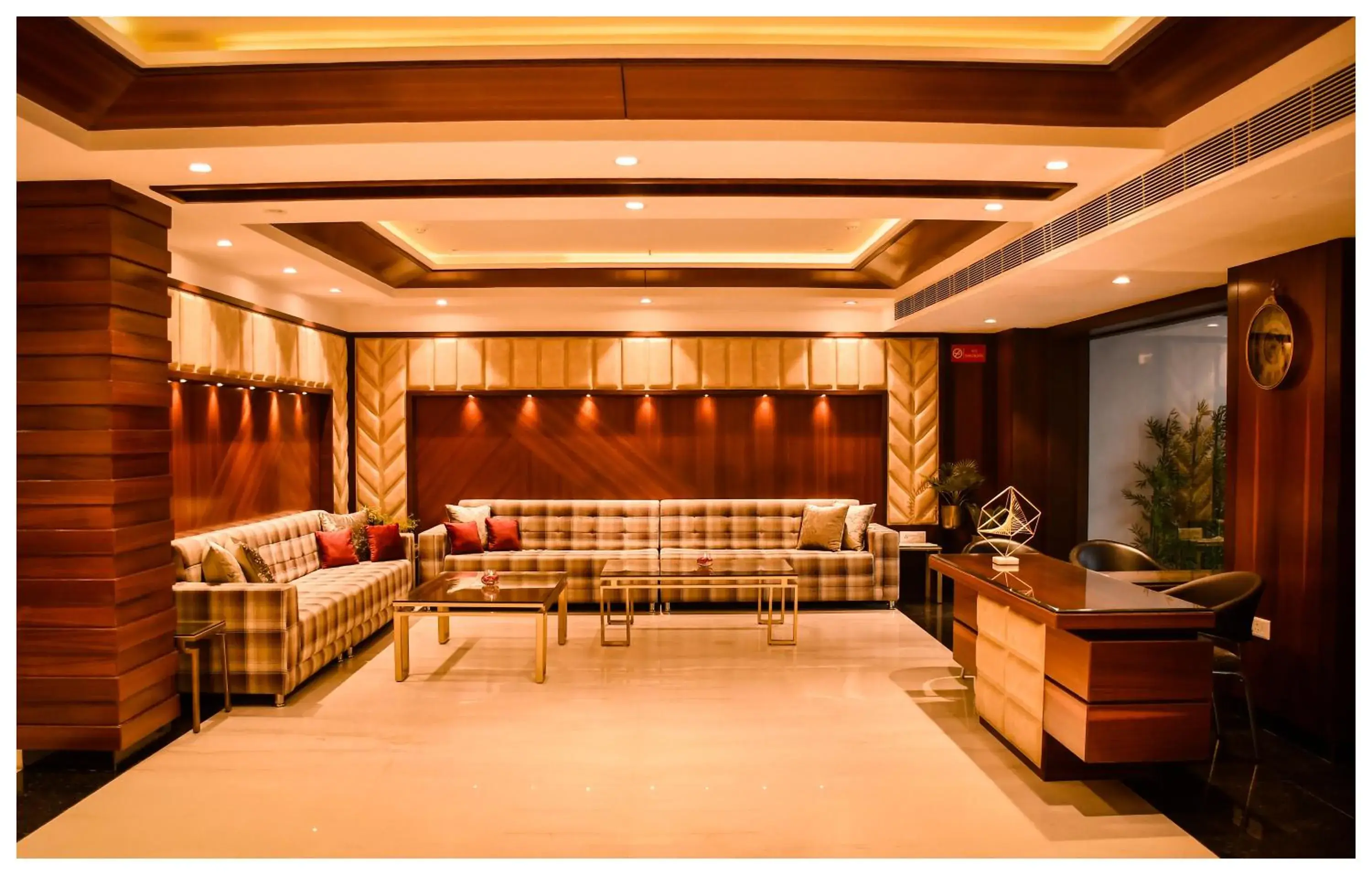 Lobby or reception in THE DOWNTOWN Lobby or reception in THE DOWNTOWN