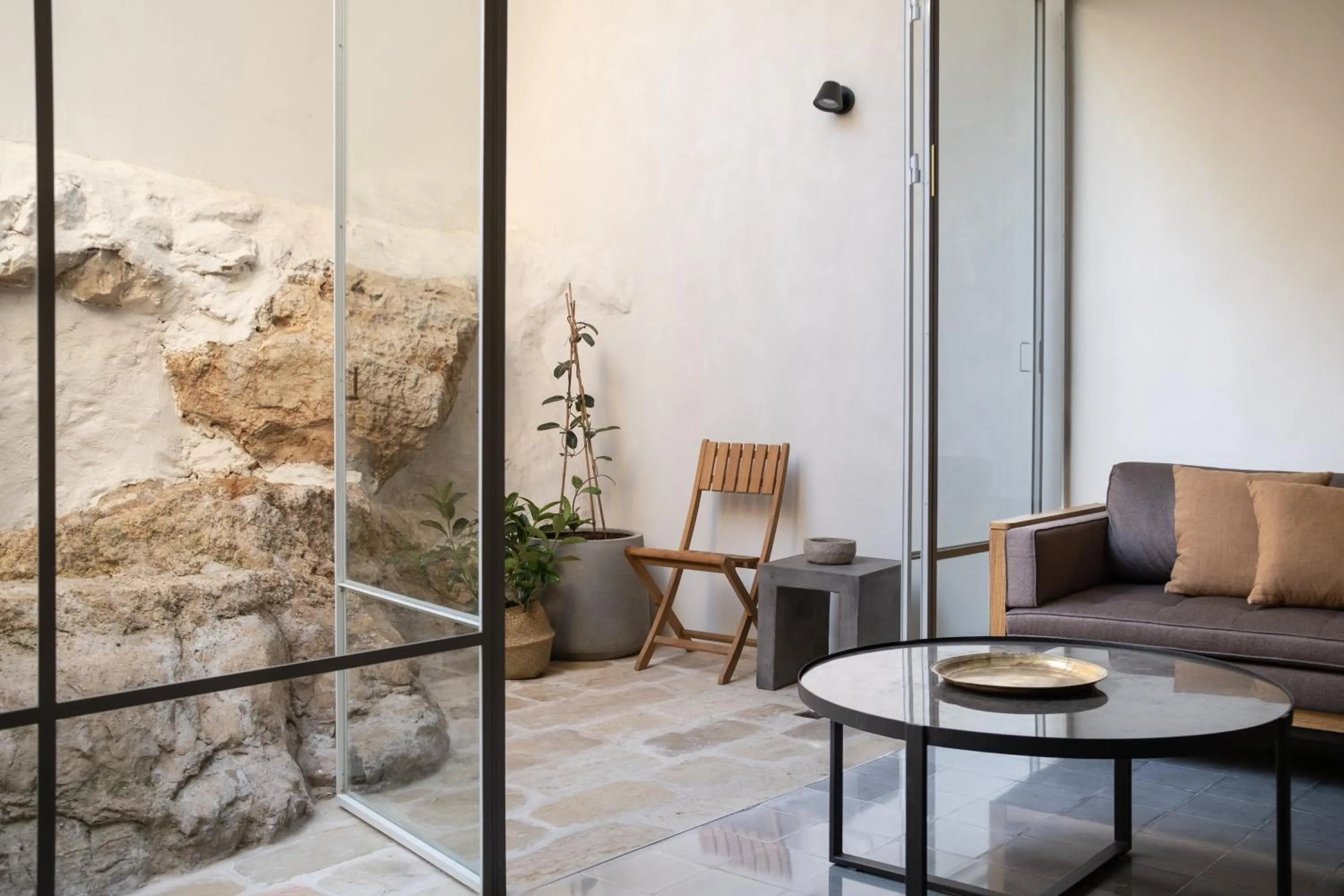 Patio in Khan Ein Karem Boutique Hotel