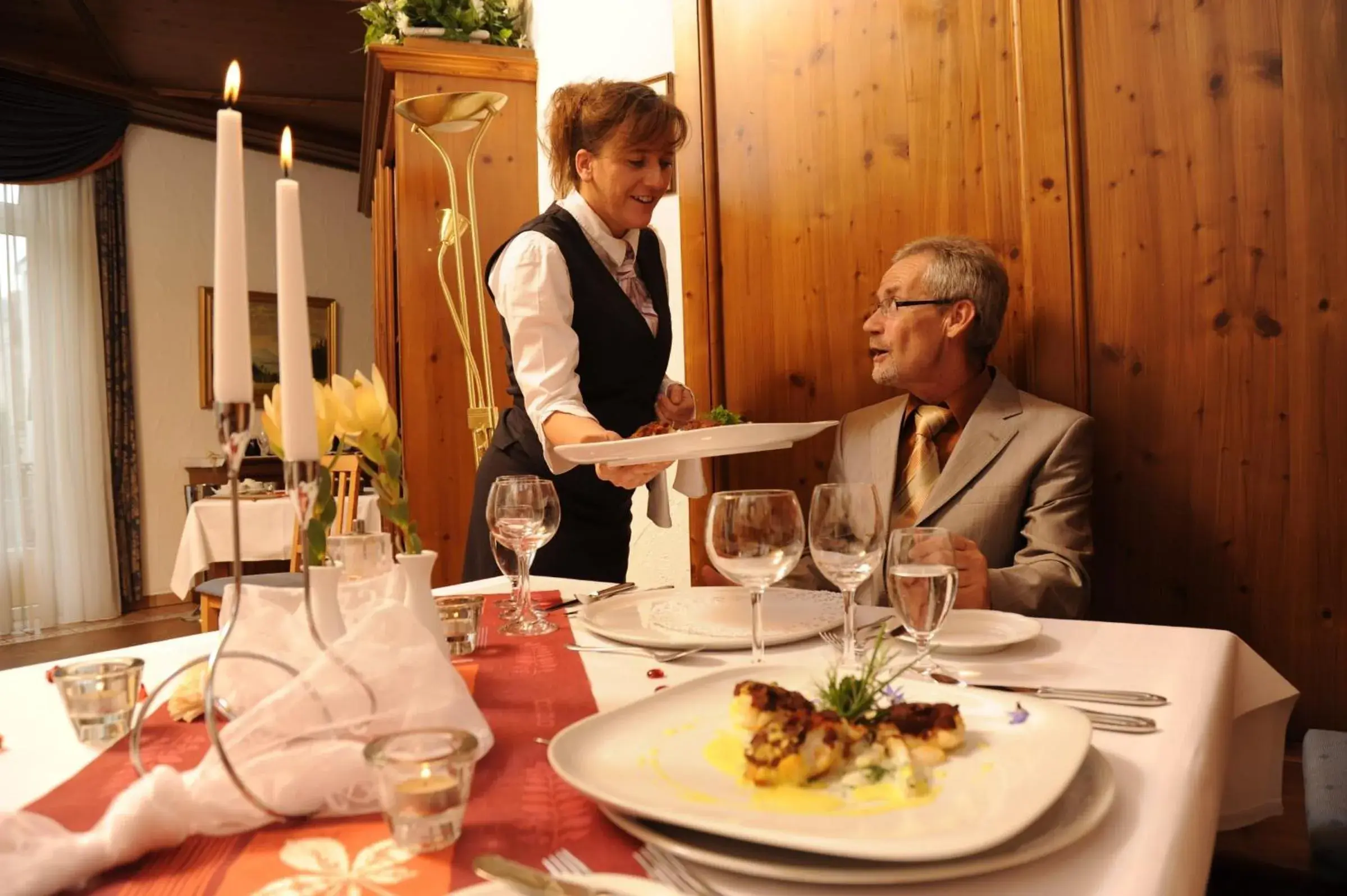 Banquet/Function facilities, Restaurant/Places to Eat in Parkhotel Altmühltal
