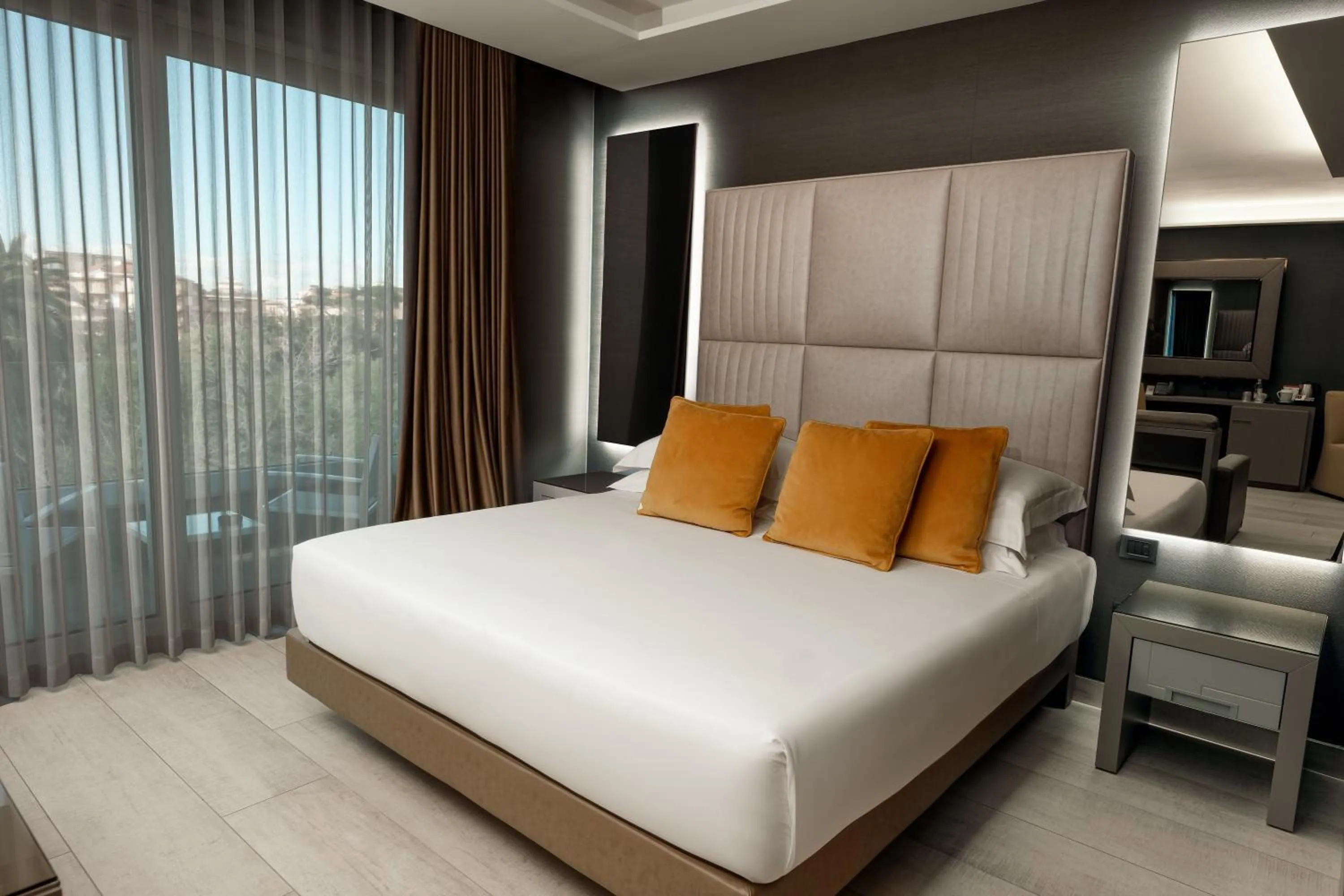 Junior Suite with Lateral Sea View in Hotel & Resort Tre Fontane Luxury