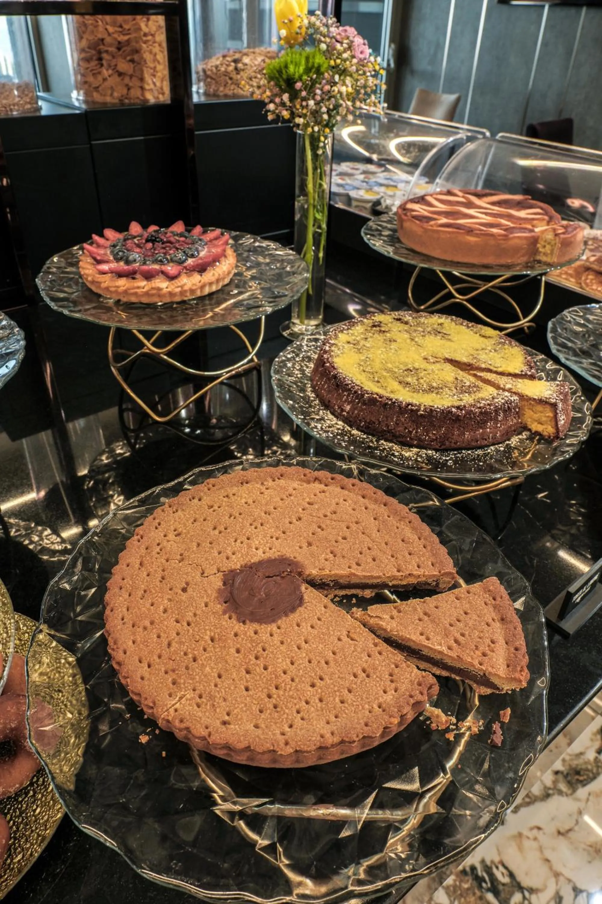 Breakfast in Hotel & Resort Tre Fontane Luxury