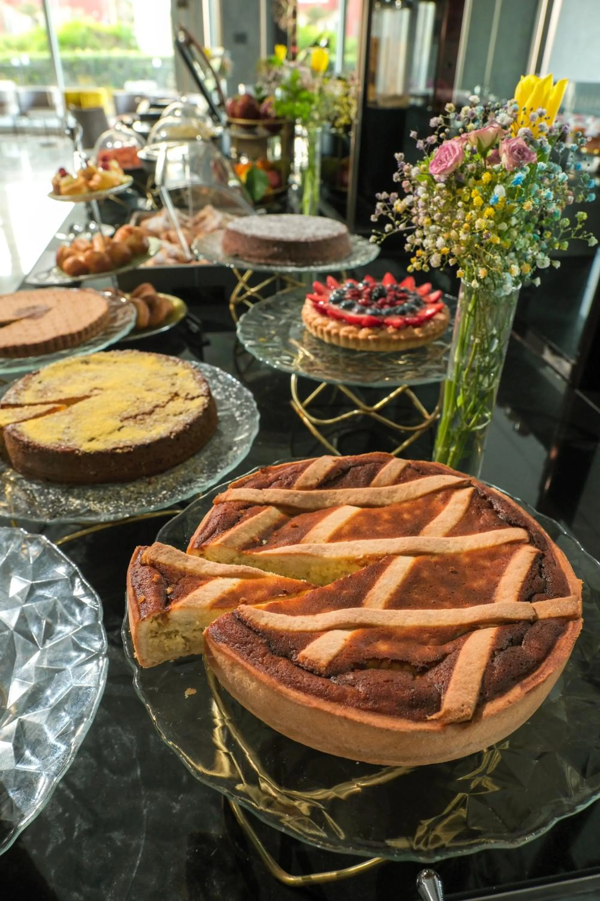 Breakfast in Hotel & Resort Tre Fontane Luxury