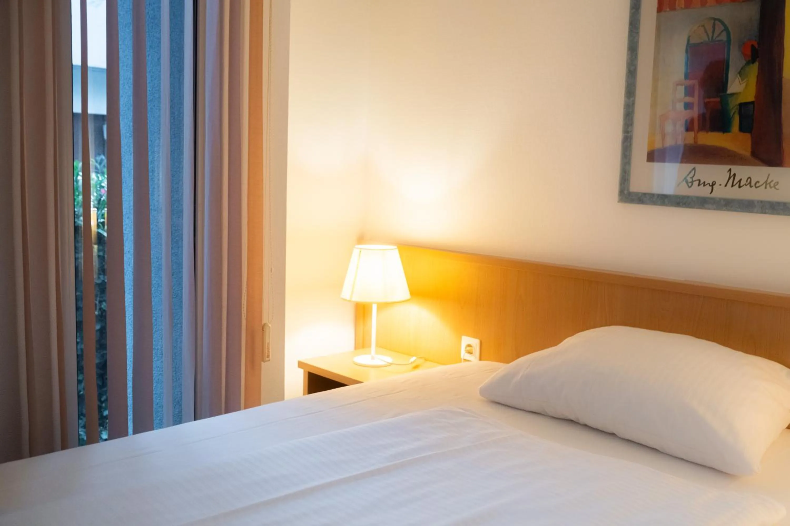 Bed in Hotel Am Schlosspark , Wiesbaden