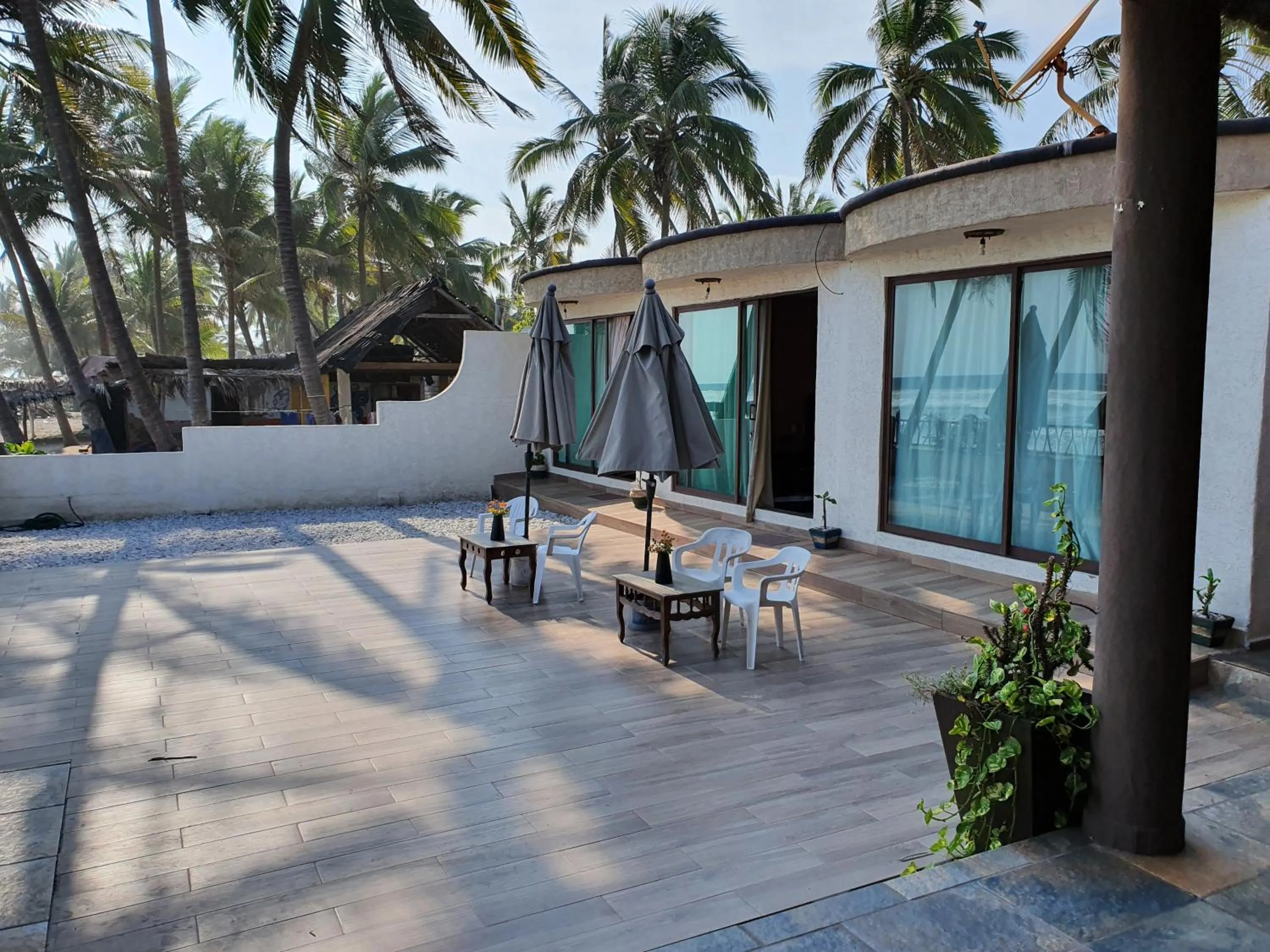 Property building in Bungalows La Perla Playa Azul