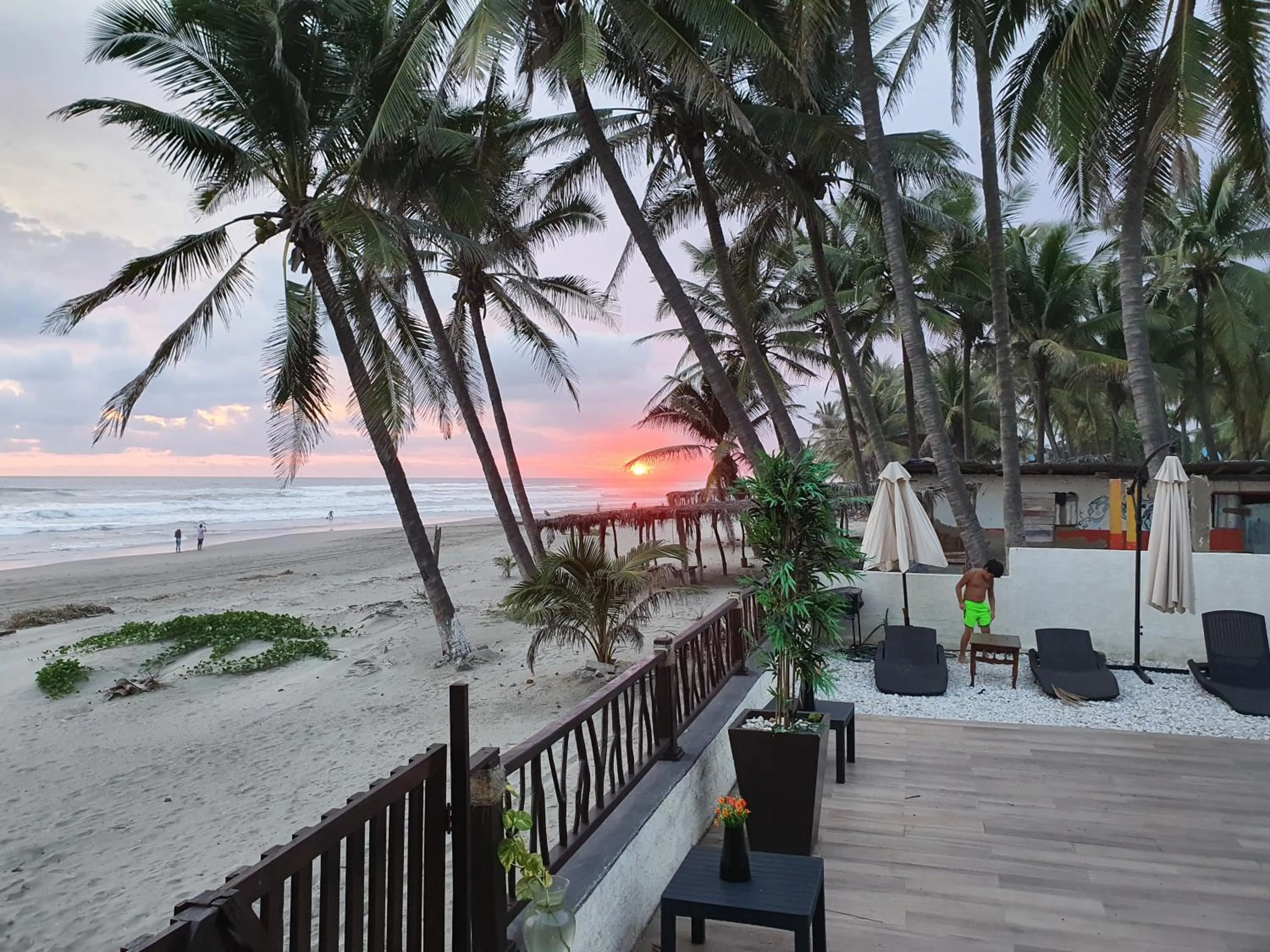 Bungalows La Perla Playa Azul