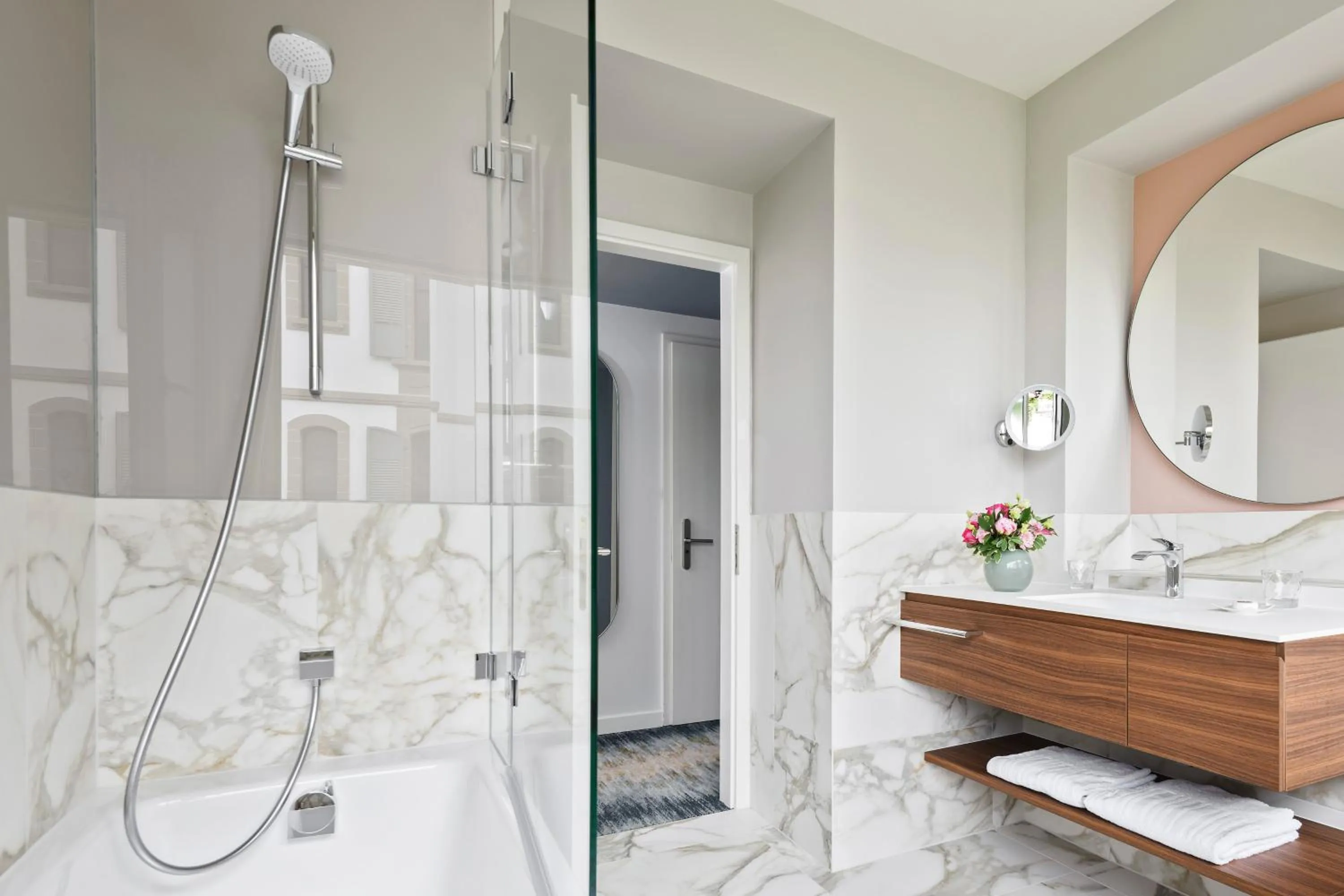 Bathroom in Hotel Angleterre