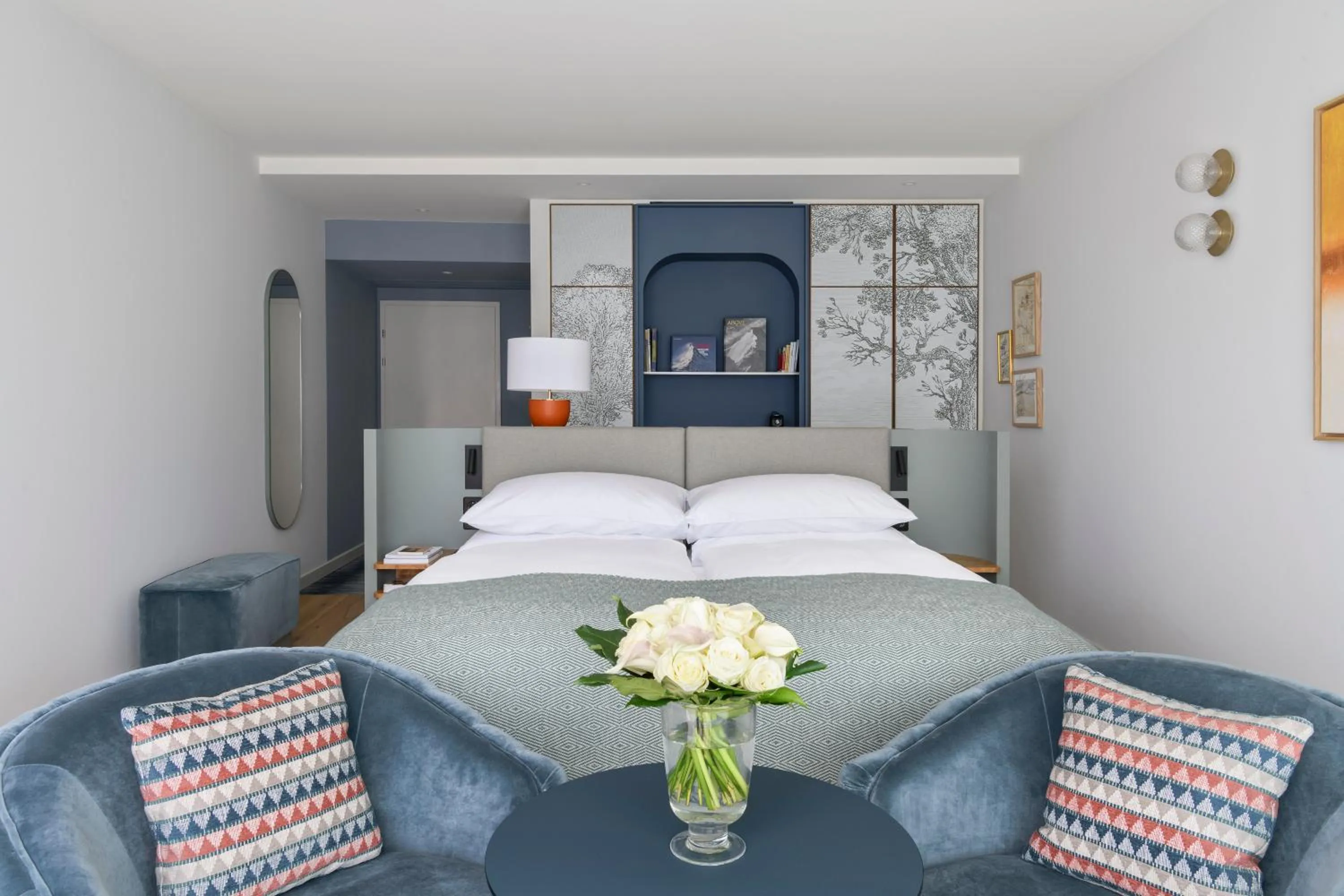 Bed in Hotel Angleterre