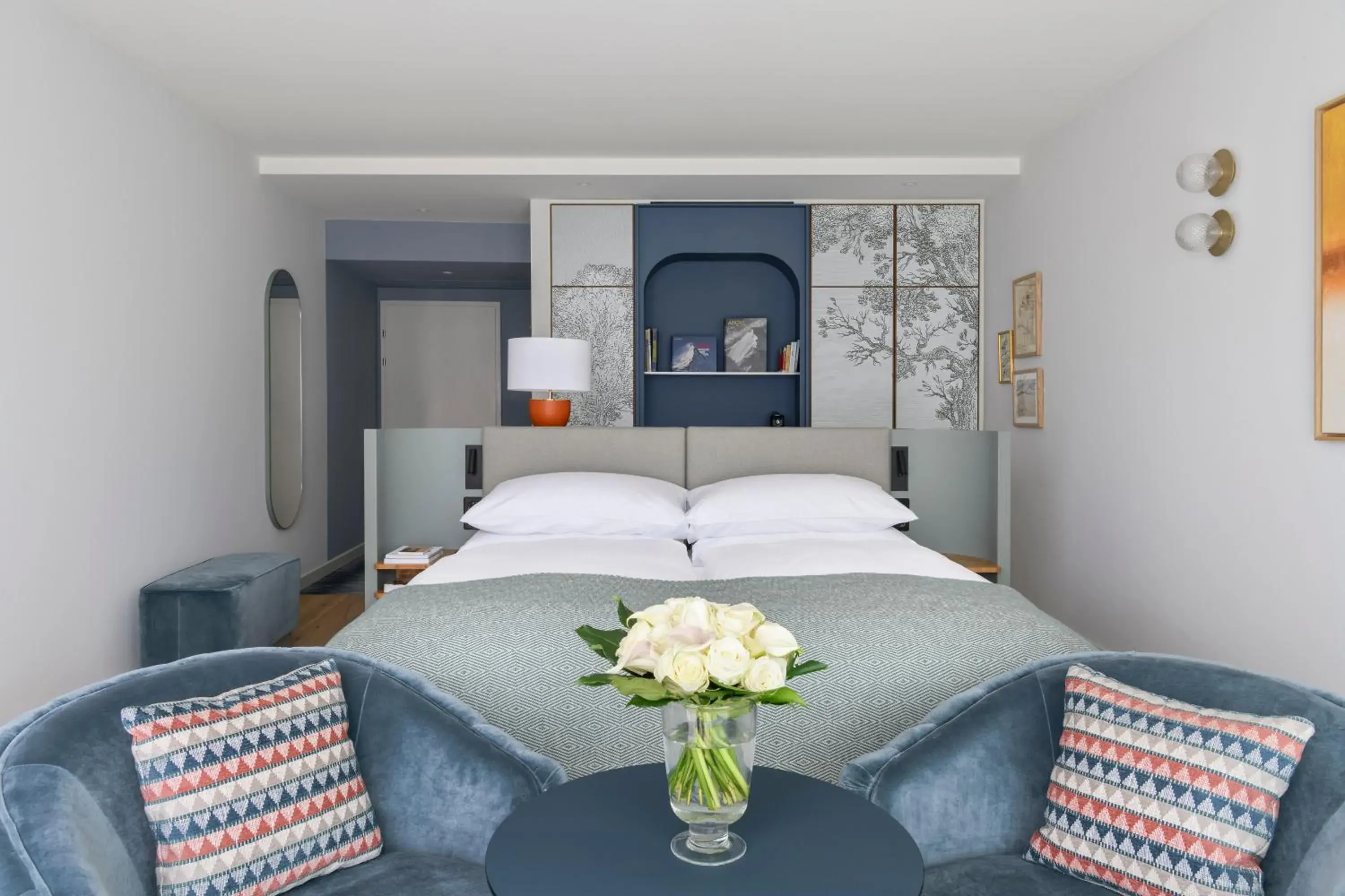 Bed in Hotel Angleterre Bed in Hotel Angleterre