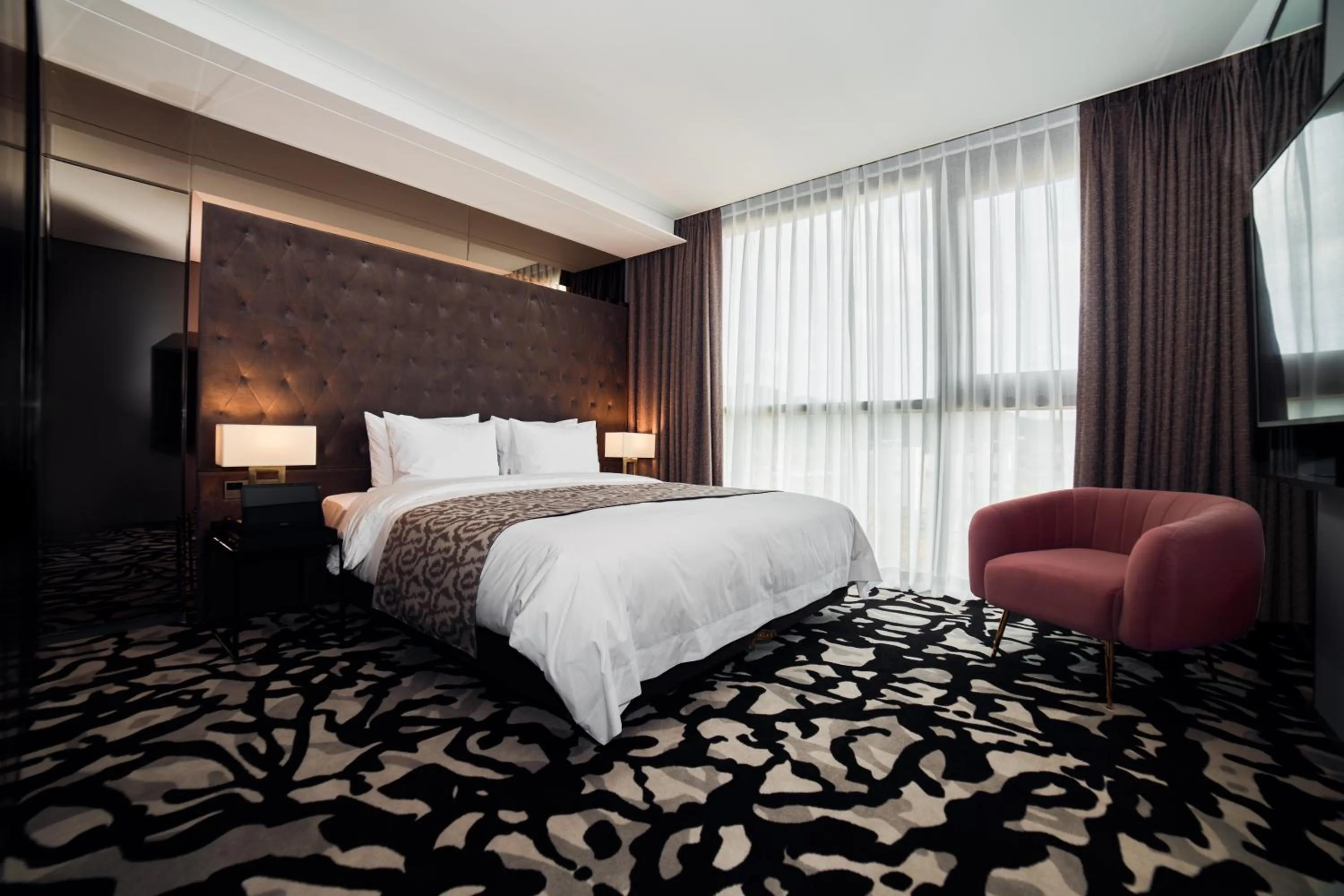 Bed in Best Louis Hamilton Hotel West Busan