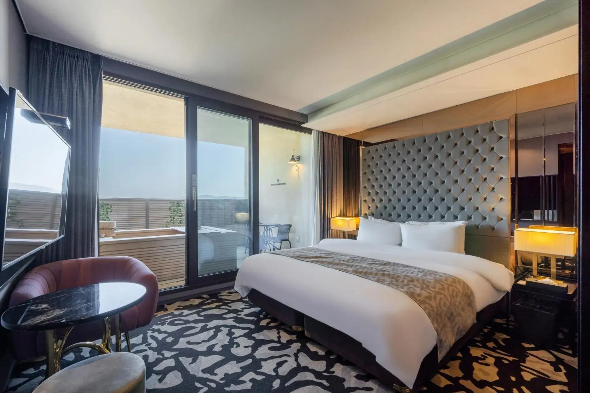 Bed in Best Louis Hamilton Hotel West Busan Bed in Best Louis Hamilton Hotel West Busan