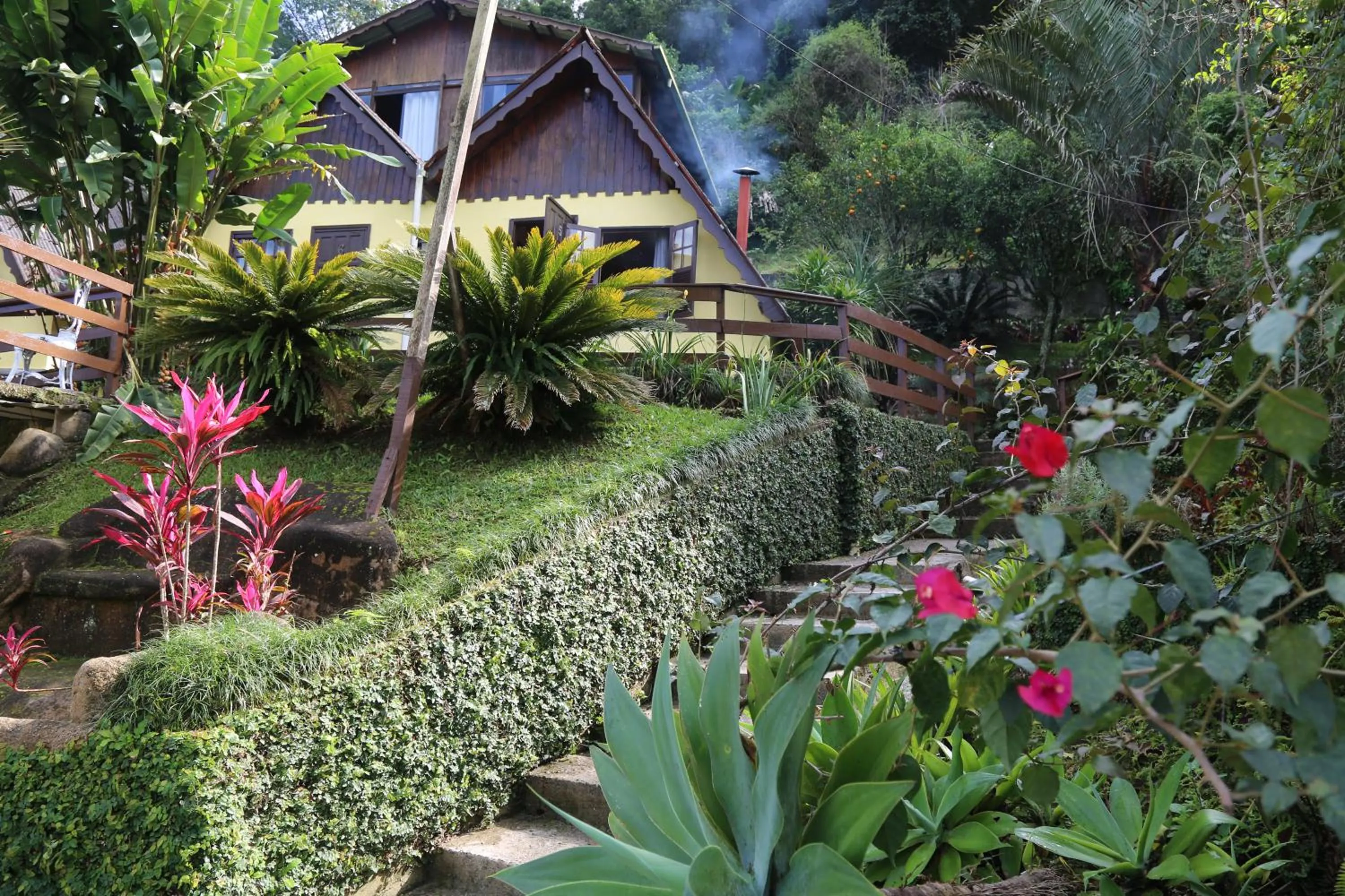 Garden view in Pousada Colibri Serrano