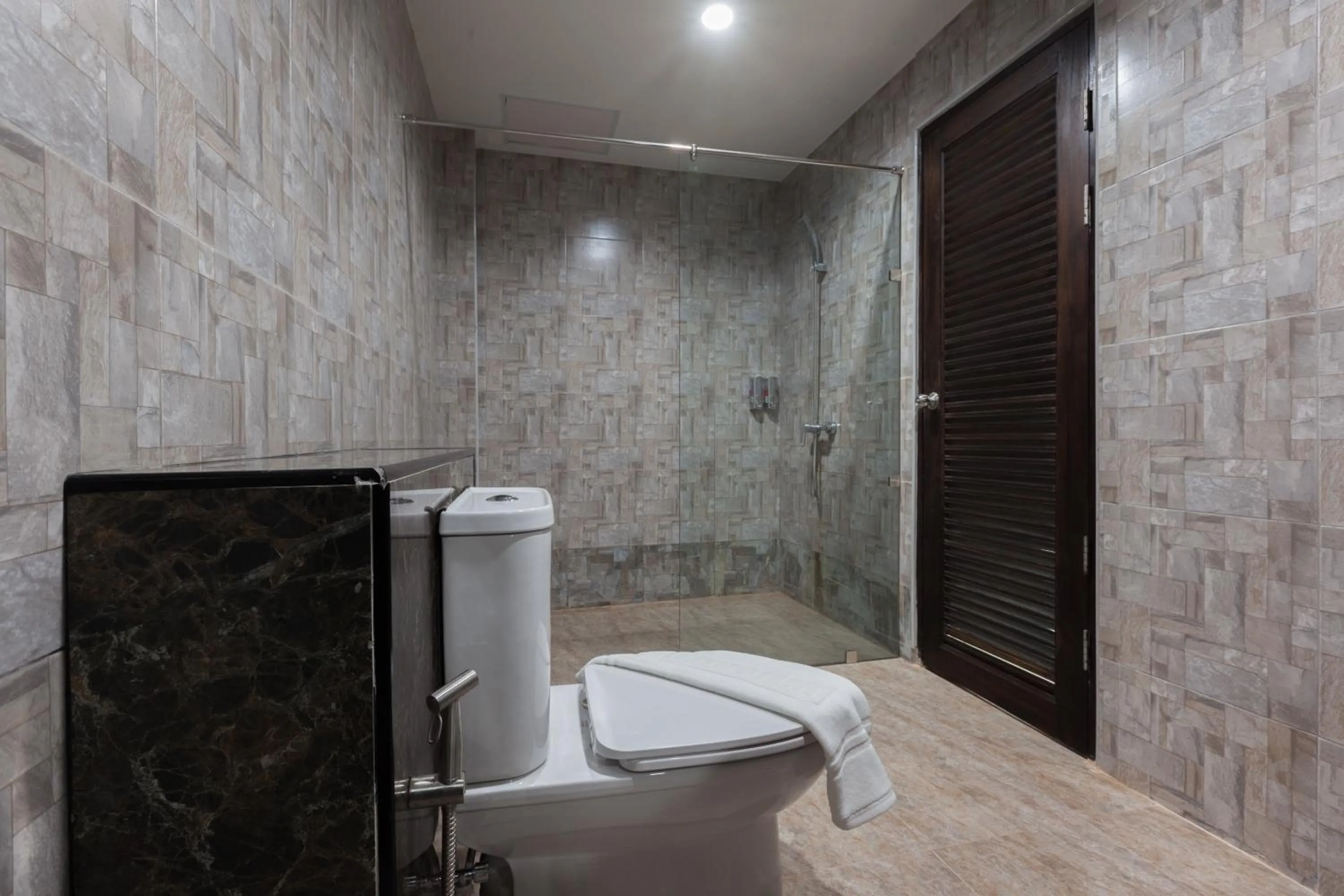 Bathroom in Pranee Home Phang-nga