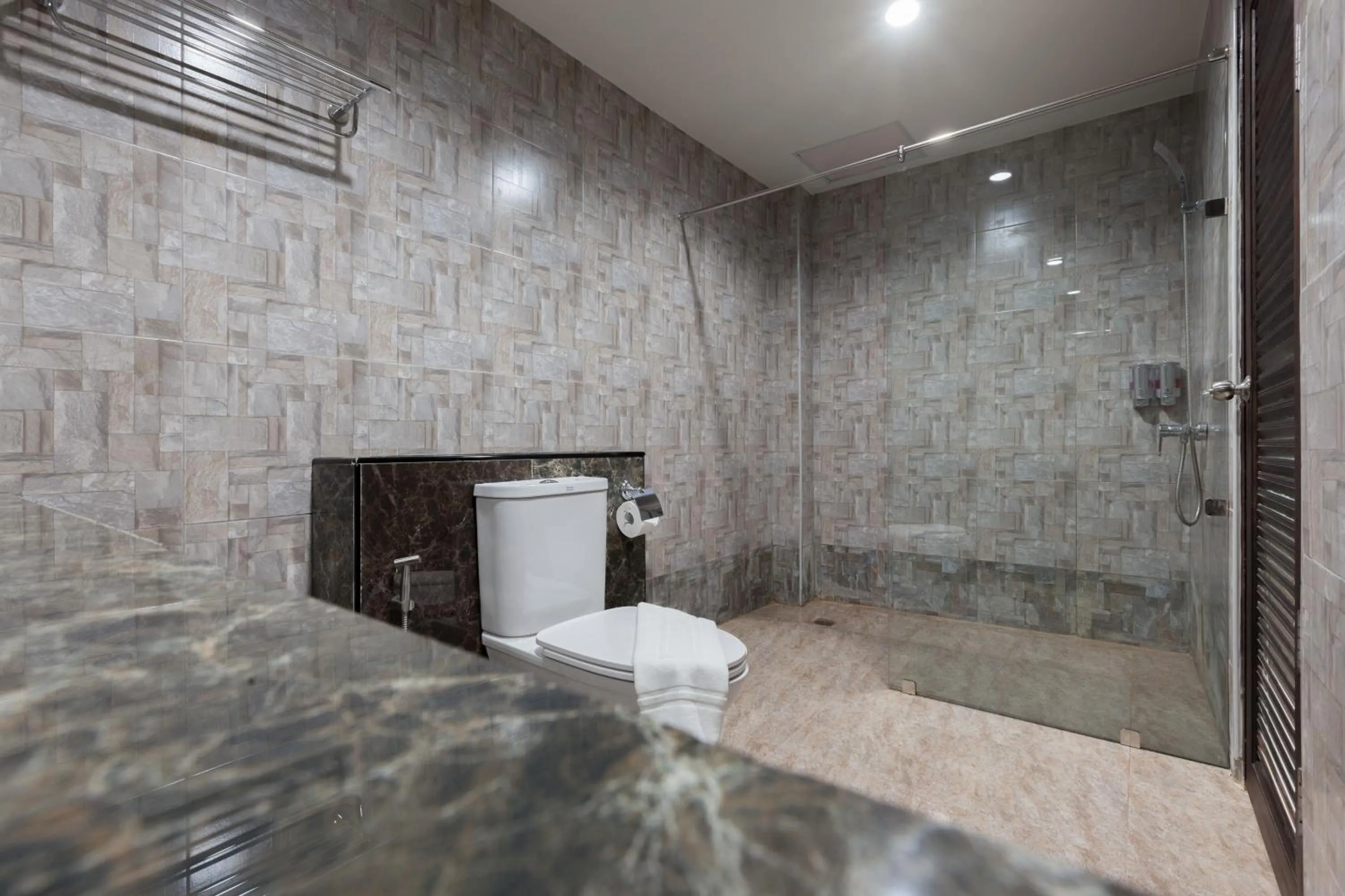 Bathroom in Pranee Home Phang-nga